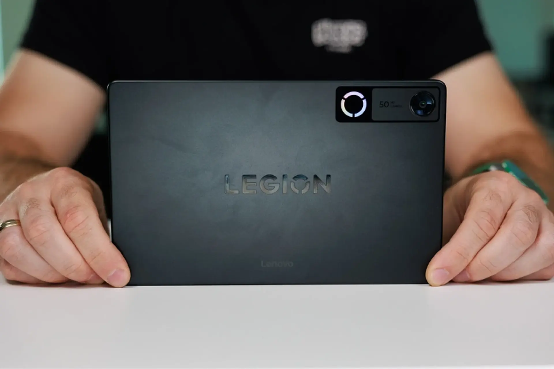 Đánh giá Lenovo Legion Tab Gen 5 Y700: Tablet gaming nhỏ gọn, Snapdragon 8 Elite Gen 5