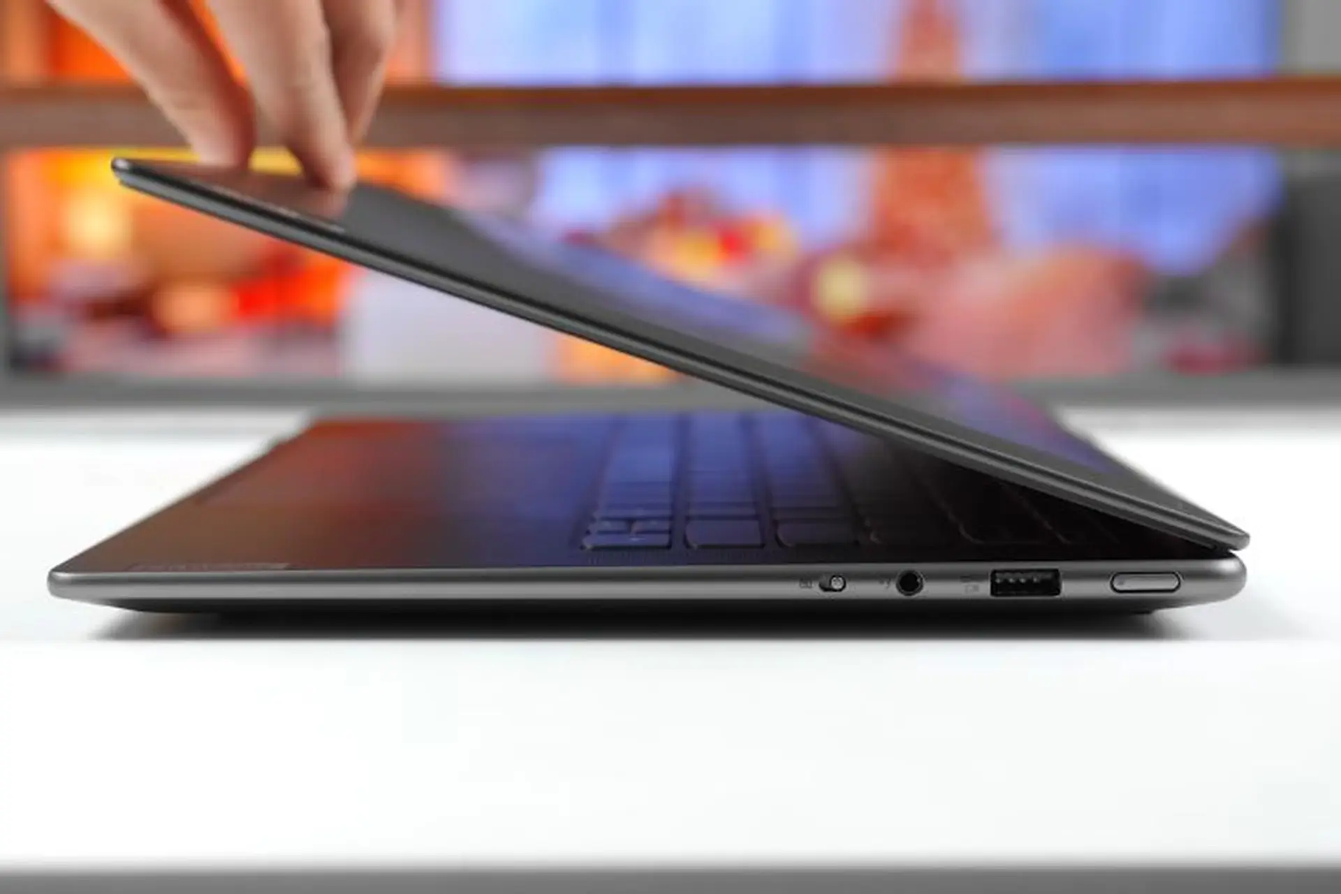 Đánh giá Lenovo Slim 7 Pro X: Laptop mỏng nhẹ, màn hình 3K 120 Hz và card đồ họa RTX 3050