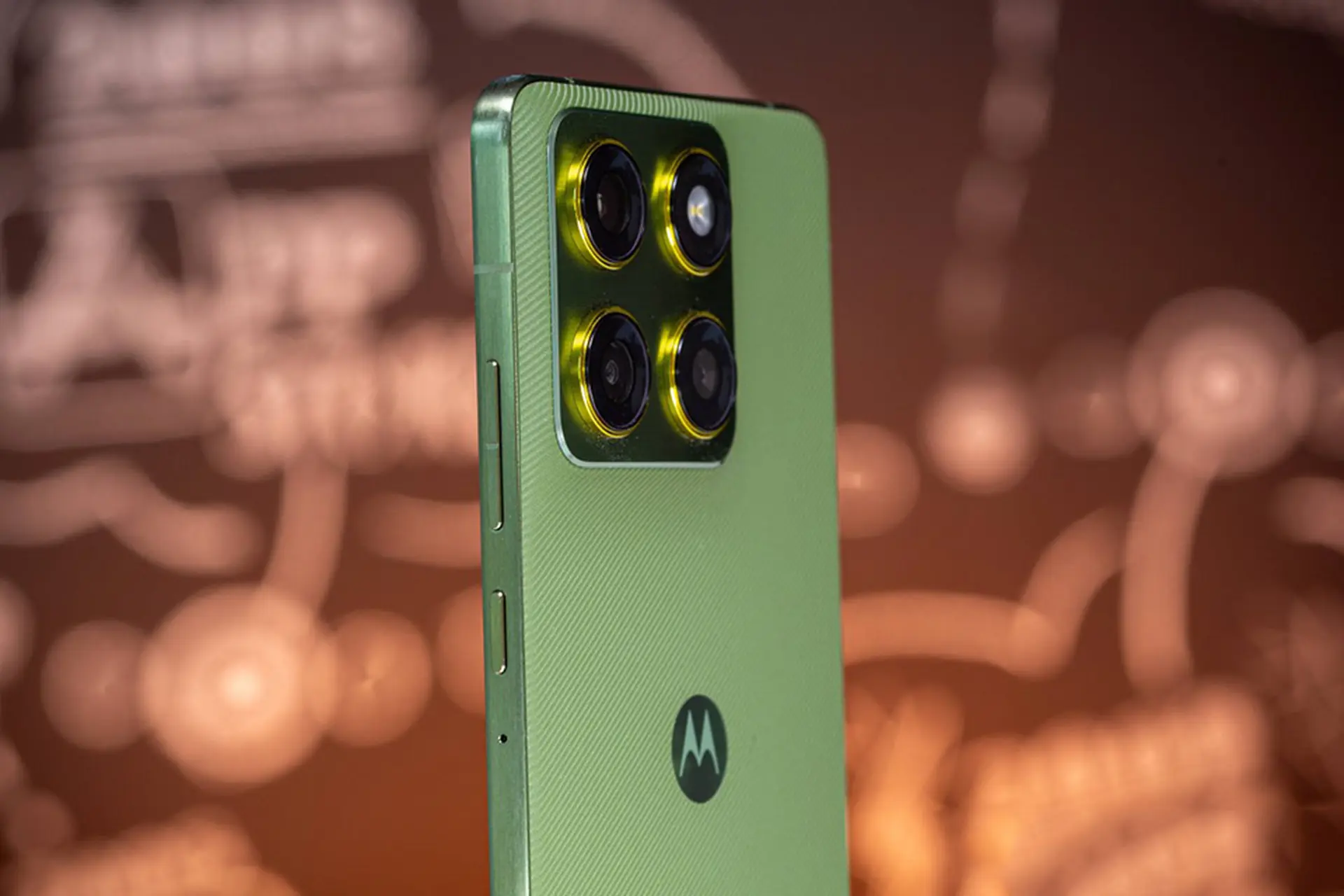 Đánh giá Motorola Edge 70: Thương hiệu đình đám một thời tung ra smartphone siêu mỏng