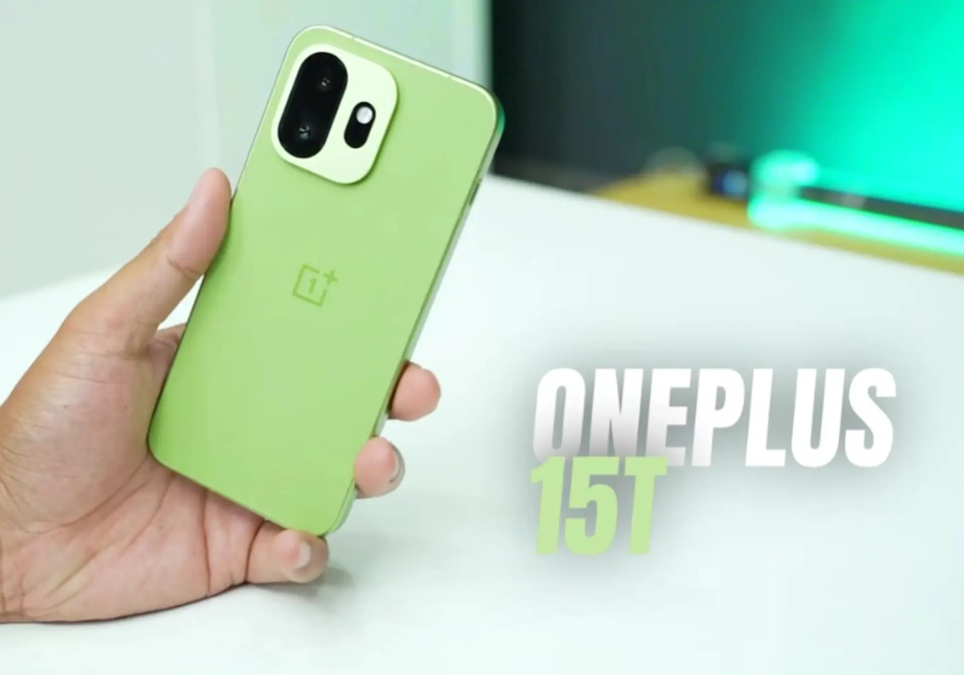 Đánh giá OnePlus 15T: Thiết kế gọn, viền màn hình mỏng và pin 7.500 mAh