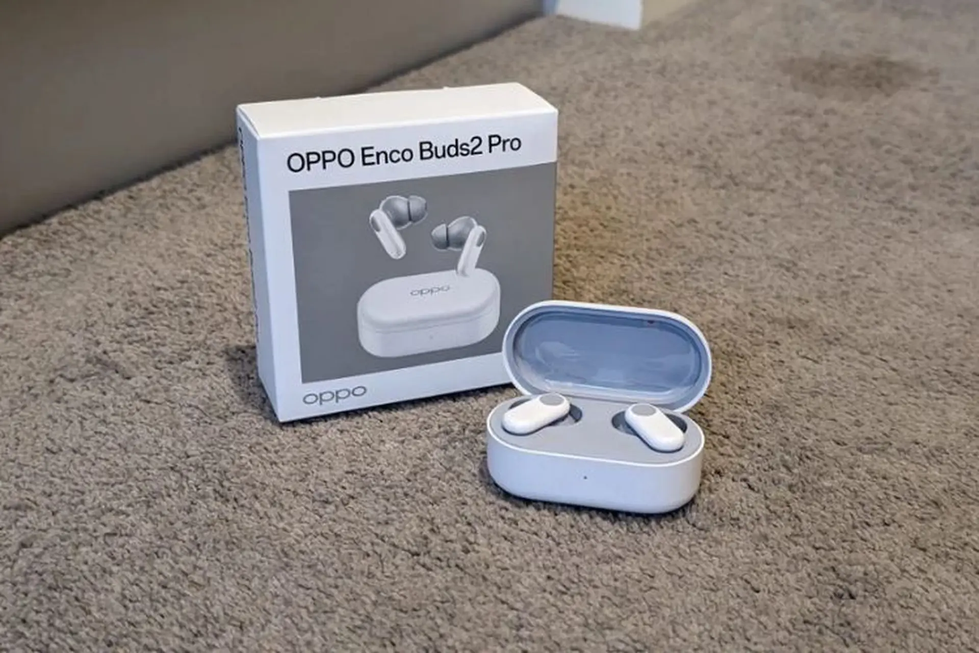Đánh giá OPPO Enco Buds 2 Pro: Thiết kế gọn nhẹ, chất âm ấn tượng, thời lượng pin bền bỉ