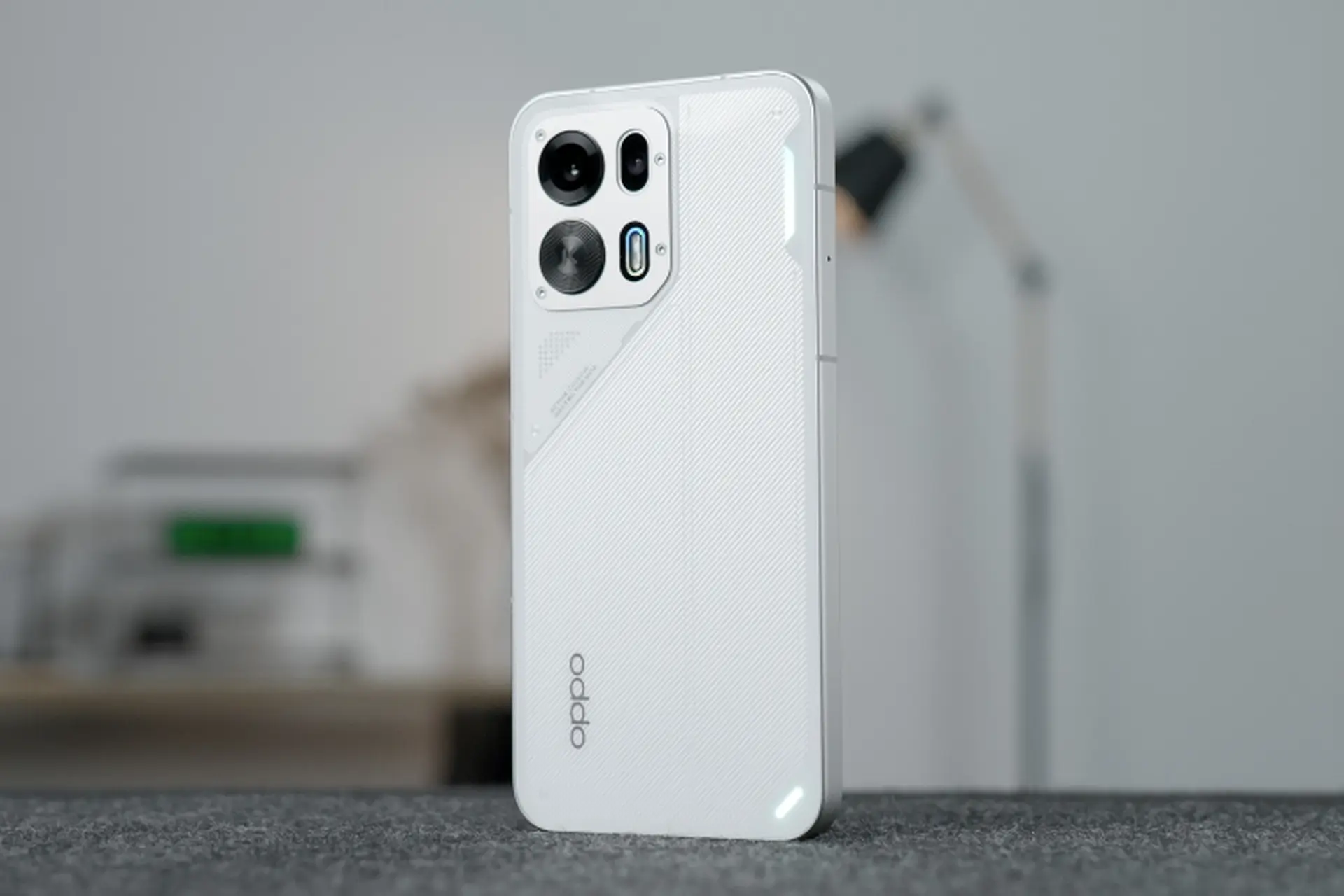 Đánh giá OPPO K15 Pro+: Smartphone gaming nổi bật với Dimensity 9500s và màn hình 165 Hz