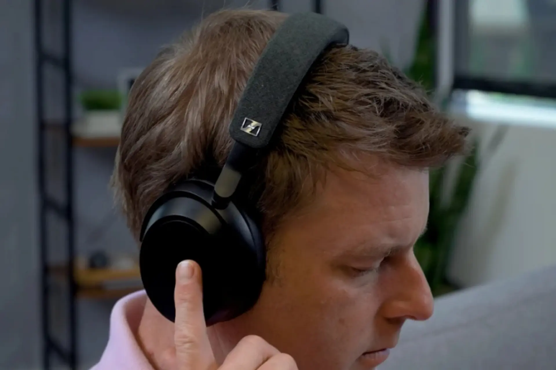 Đánh giá Sennheiser Momentum 4 - Bỏ ra 7 triệu cho một chiếc tai nghe có đáng không?