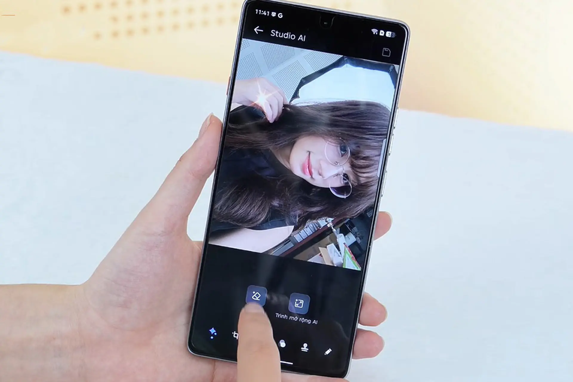 Đánh giá Tecno Camon 40 chi tiết: Thiết kế nổi bật, camera AI và pin trội trong tầm giá