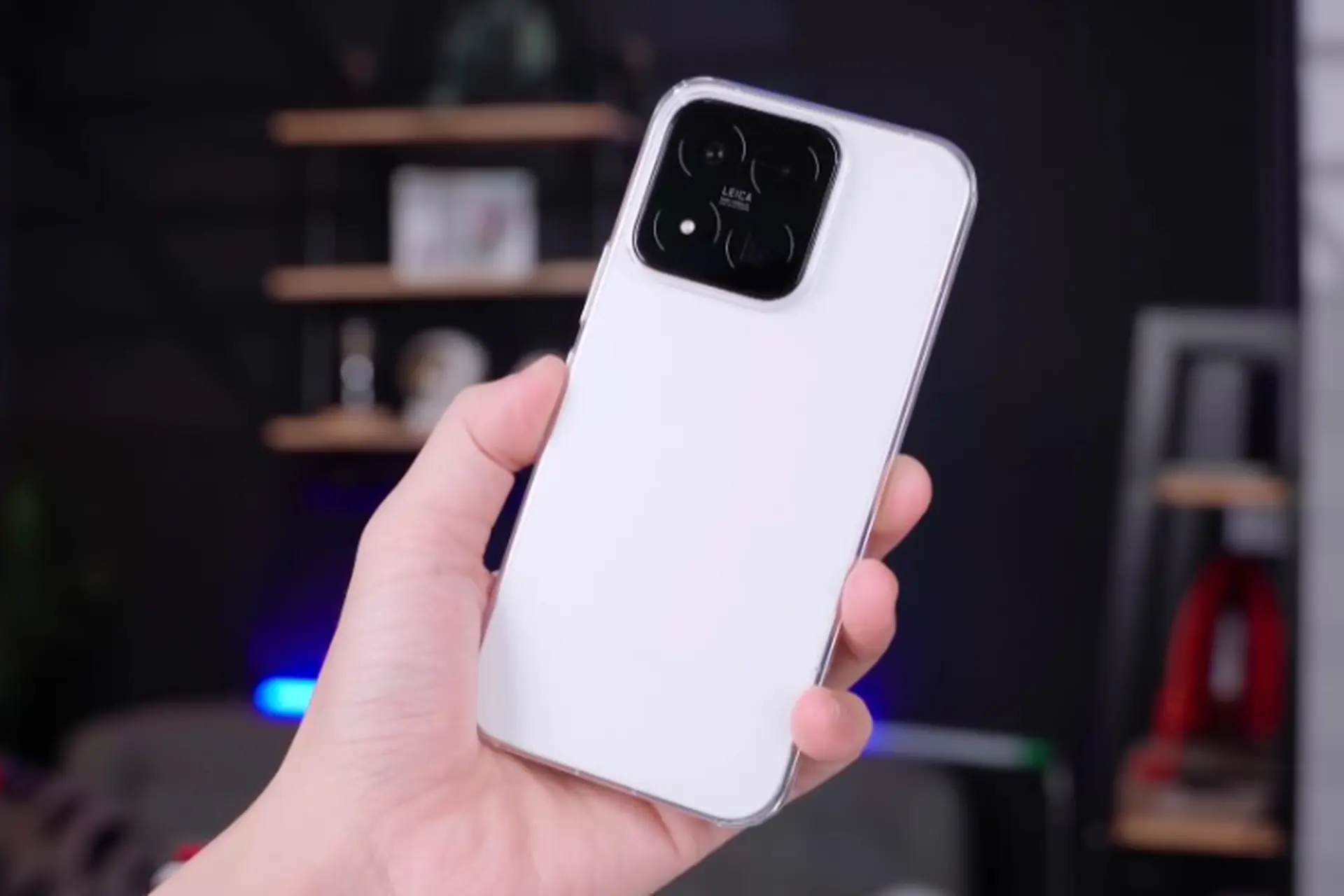 Đánh giá Xiaomi 17 Max: Màn hình đẹp, pin 8.000 mAh và camera 200 MP nổi bật