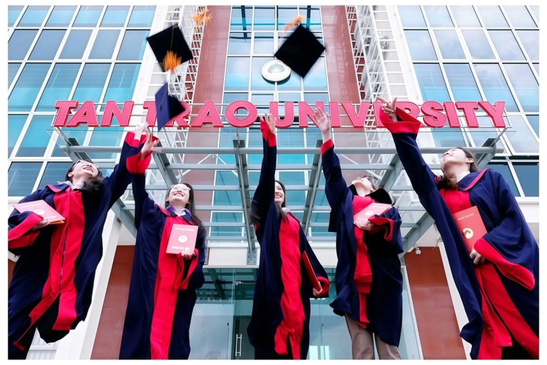 Đề án tuyển sinh Đại học Tân Trào 2025: Điều kiện tuyển sinh cùng các chỉ tiêu xét tuyển