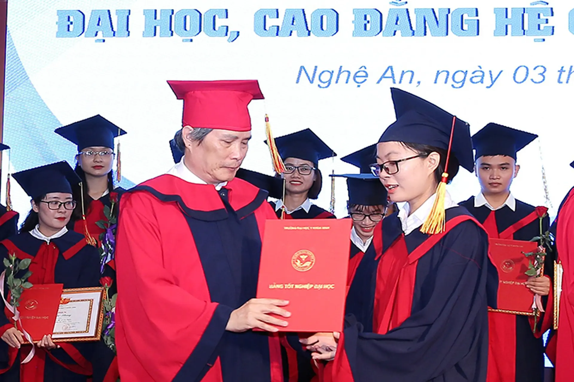 Đề án tuyển sinh Đại Học Y khoa Vinh 2025: Tuyển sinh chỉ tiêu hệ đại học chính quy