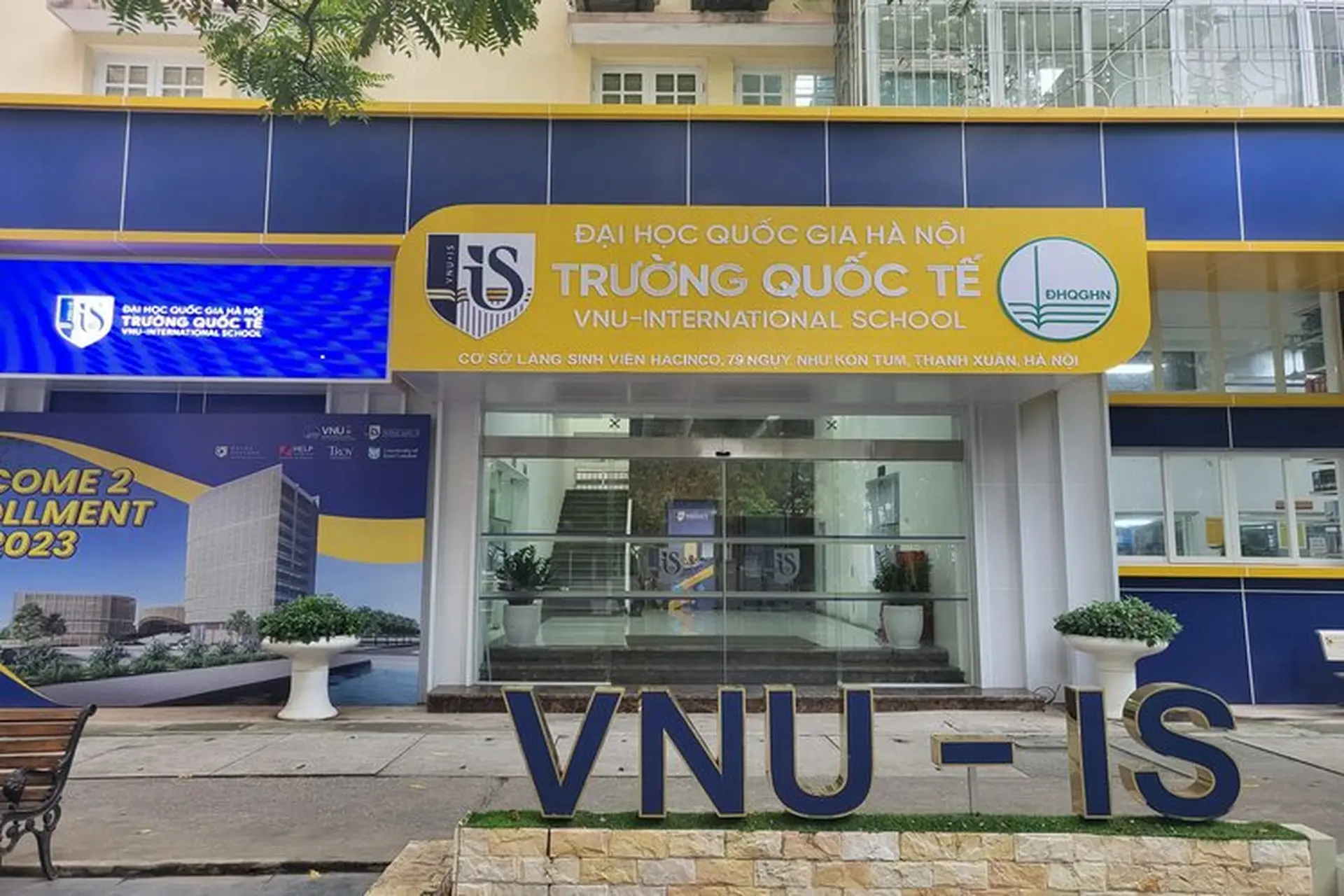 Đề án tuyển sinh Trường Quốc tế ĐHQG Hà Nội 2025 có gì mới? Tìm hiểu chi tiết thông tin tuyển sinh trường Quốc tế