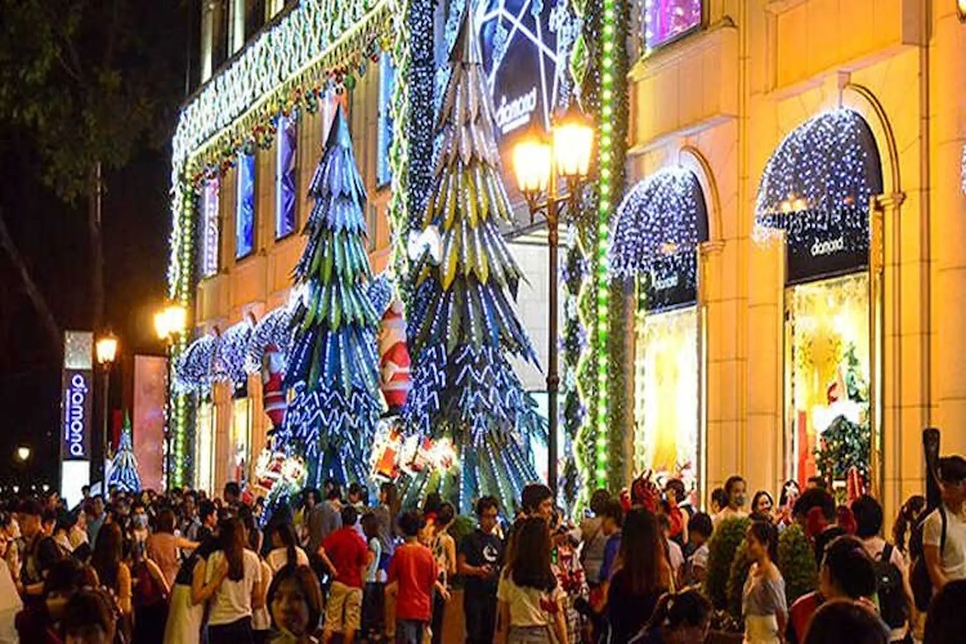 Đi chơi Noel cùng gia đình và bạn bè: Gợi ý địa điểm và hoạt động không nên bỏ qua