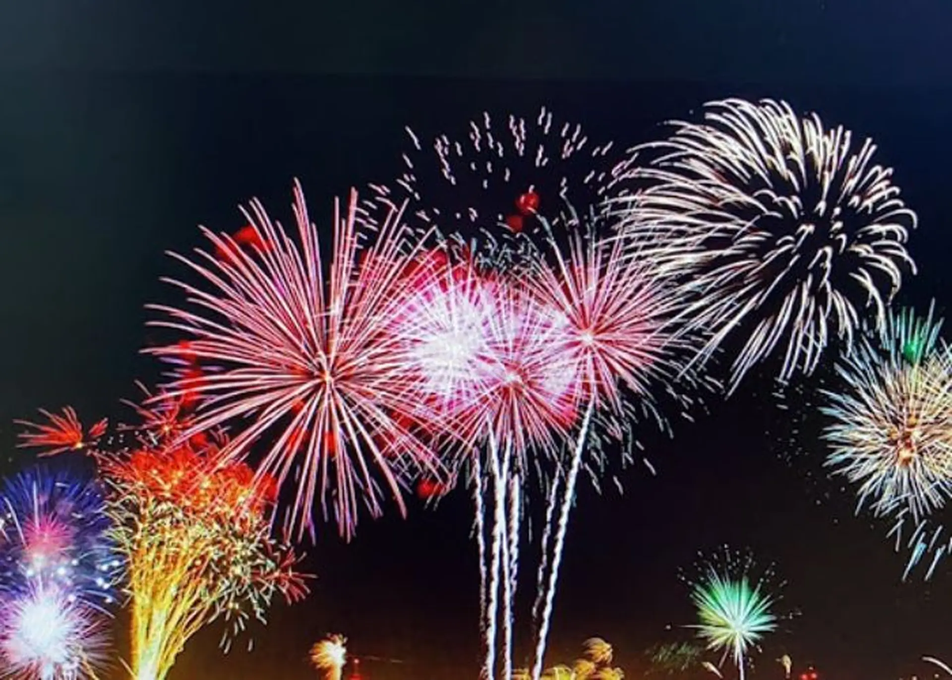 Tổng hợp các địa điểm bắn pháo hoa Tết Dương lịch 2025 trên khắp các Tỉnh, Thành phố