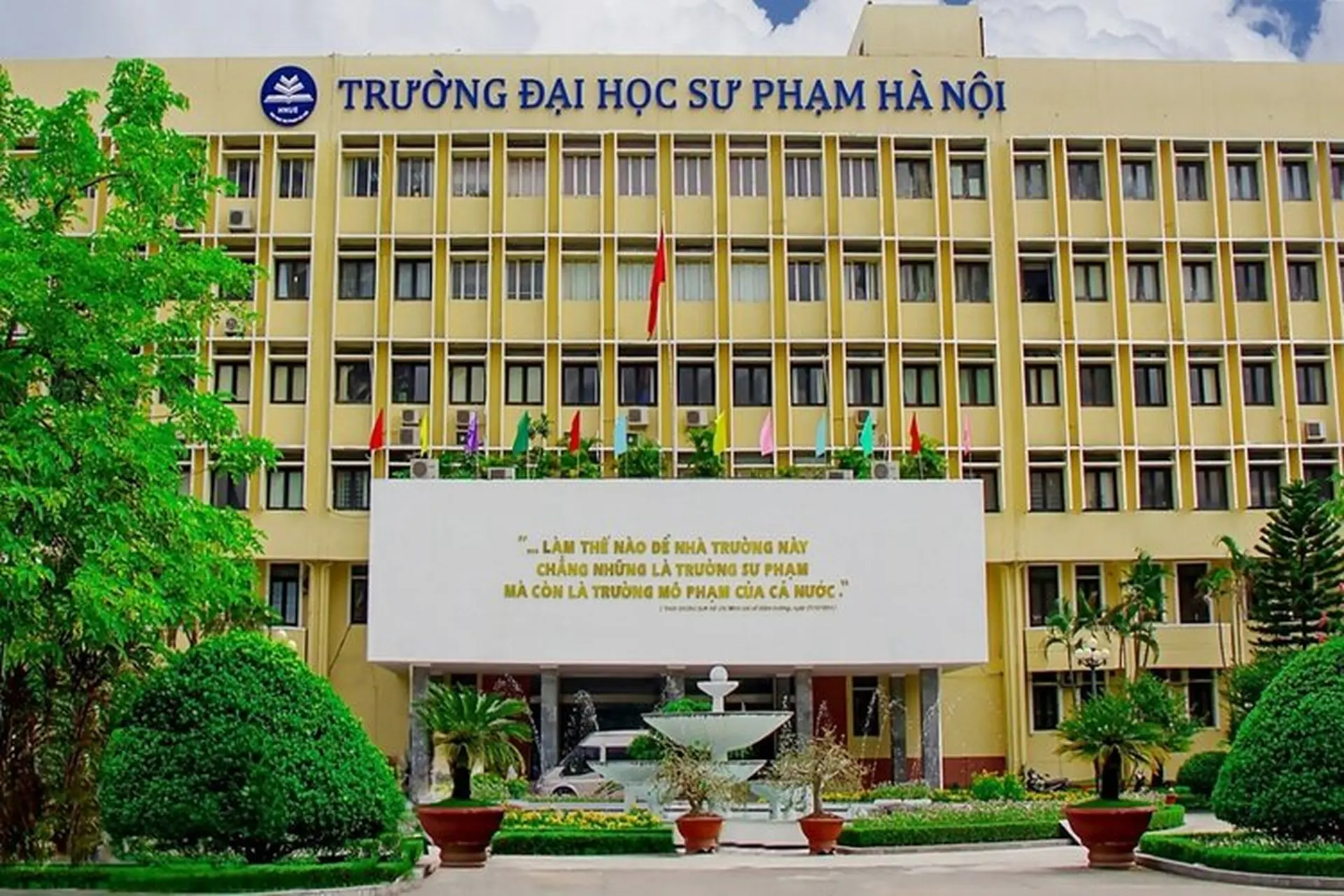 Điểm chuẩn các trường Sư phạm có cao không? Lý do khiến điểm chuẩn khối ngành Sư phạm ngày càng cao