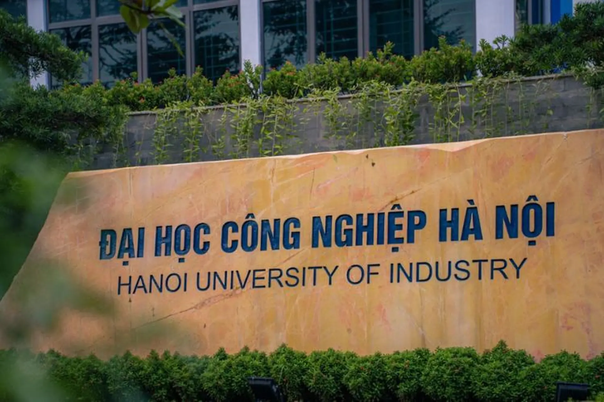 Cập nhật điểm chuẩn Đại học Công nghiệp Hà Nội 2026: Mức cao nhất đạt 27,39 điểm