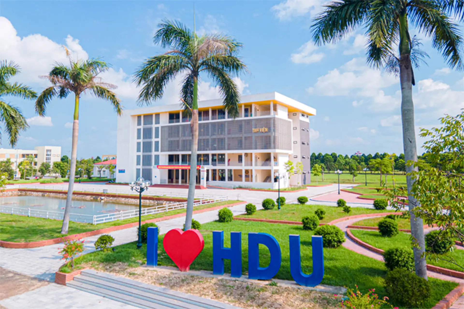 Cập nhật điểm chuẩn Đại học Hồng Đức 2025 và thông tin hữu ích giúp đánh giá khả năng trúng tuyển