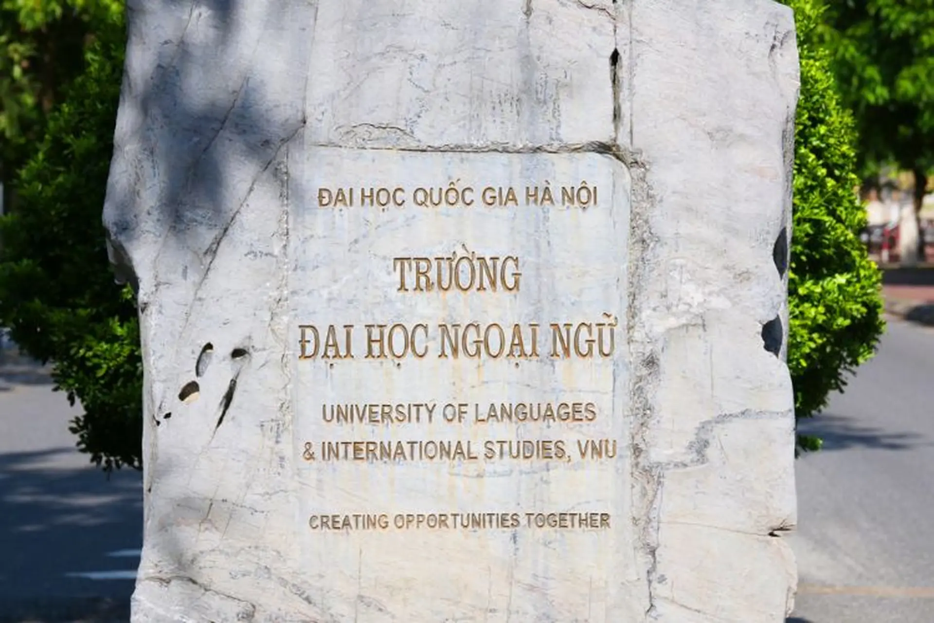 Điểm chuẩn Đại Học Ngoại Ngữ - ĐH Quốc gia Hà Nội 2025: Thông tin chi tiết từng ngành