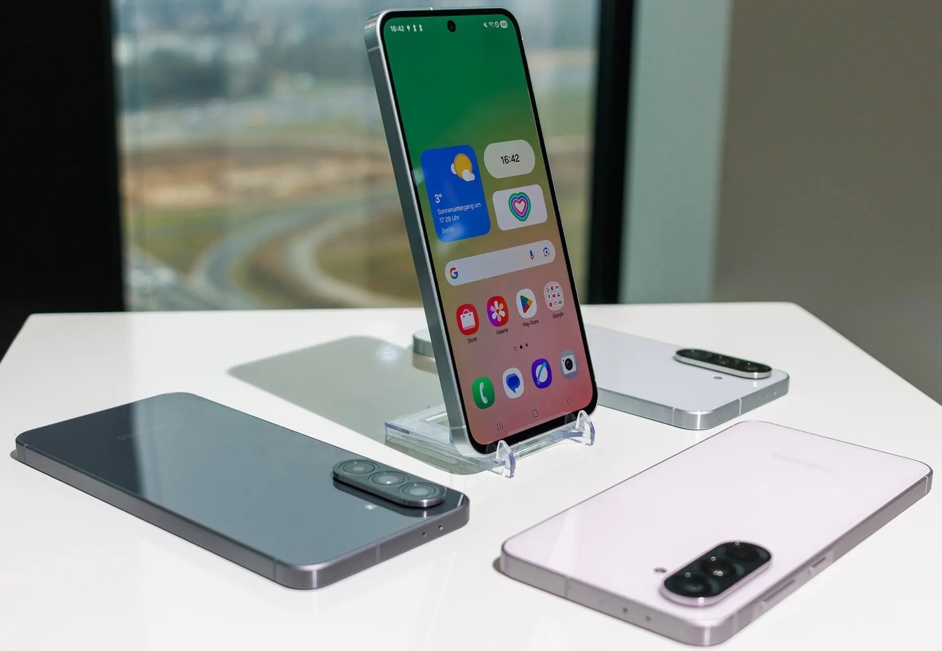 Toàn cảnh điện thoại bán chạy nhất quý 3/2025 trên thị trường toàn cầu