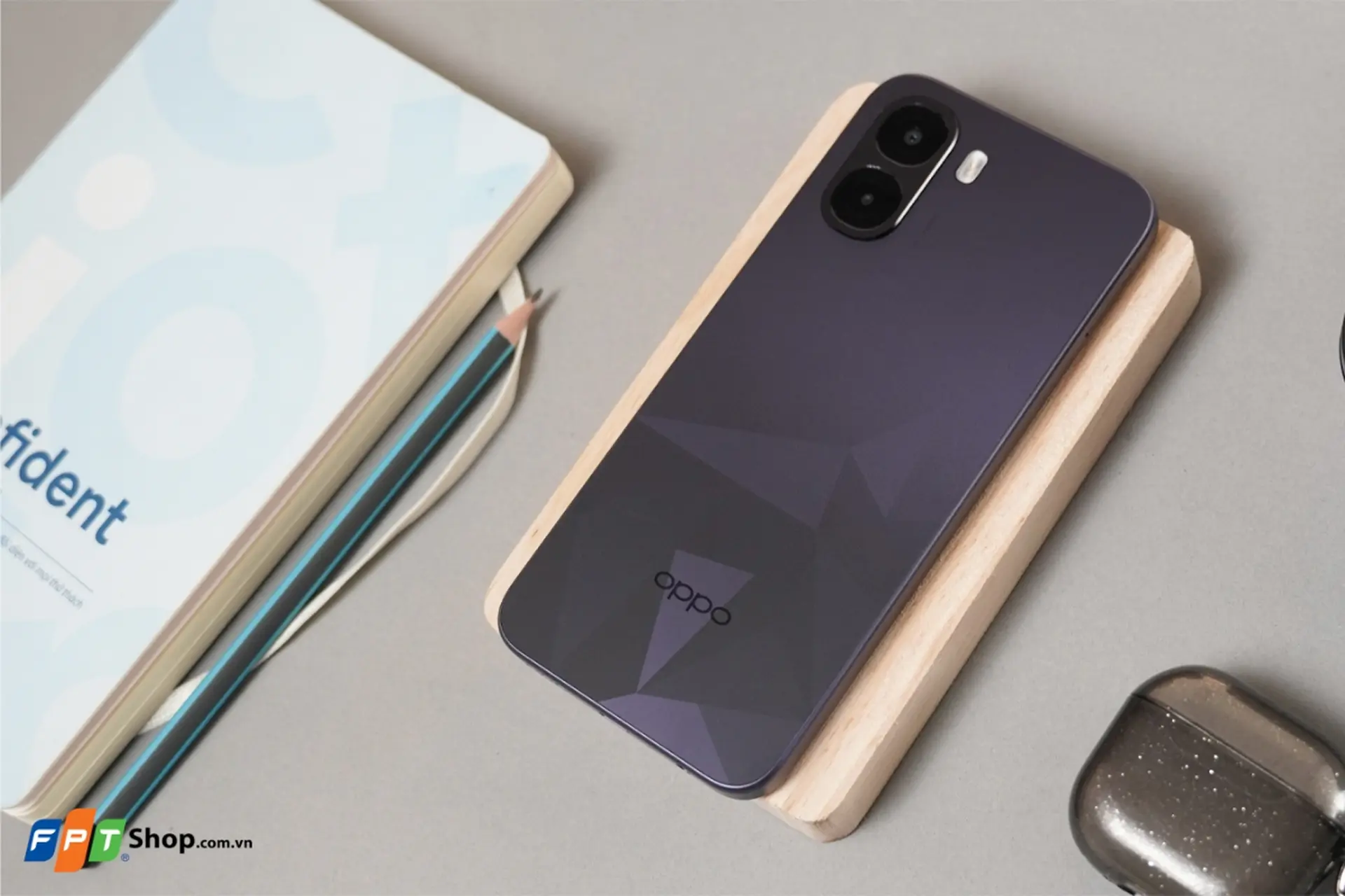 Điện thoại OPPO nào tốt cho học sinh? Gợi ý 5 mẫu phù hợp với nhiều mức ngân sách