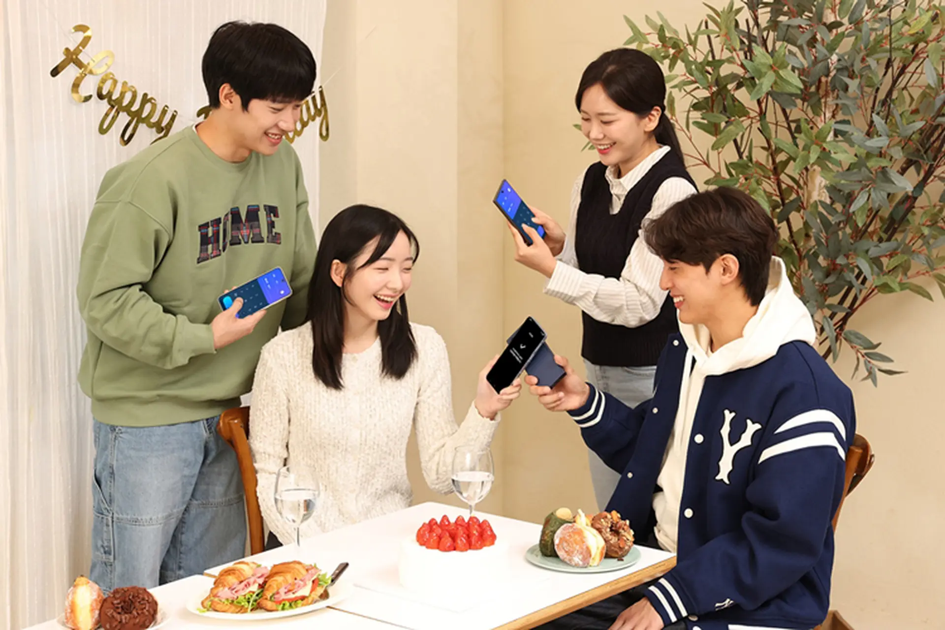 Điện thoại Samsung Galaxy đã có thể gửi và nhận tiền qua Samsung Wallet
