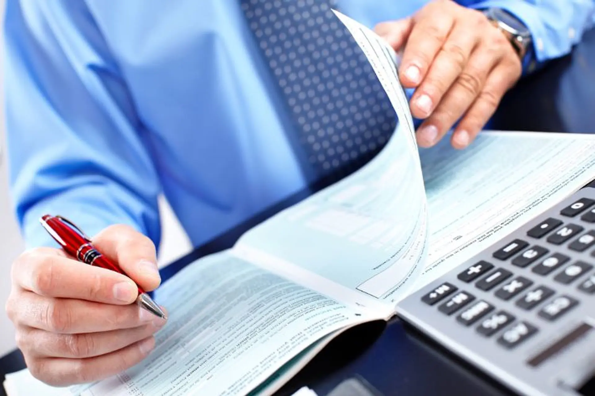 Định khoản là gì? Khám phá vai trò của định khoản và quy trình thực hiện cụ thể