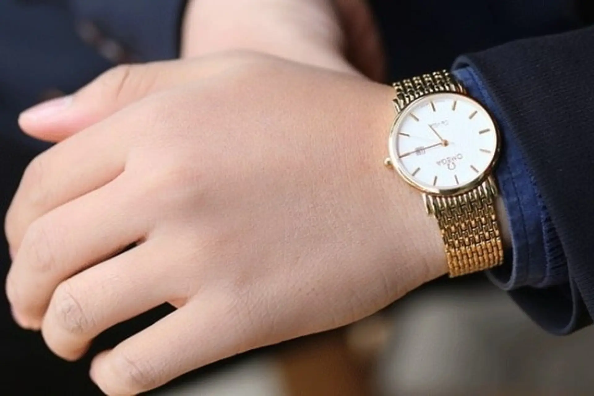 Đồng hồ nam mặt nhỏ: Kinh nghiệm chọn mua và top các mẫu đồng hồ mặt nhỏ sang trọng