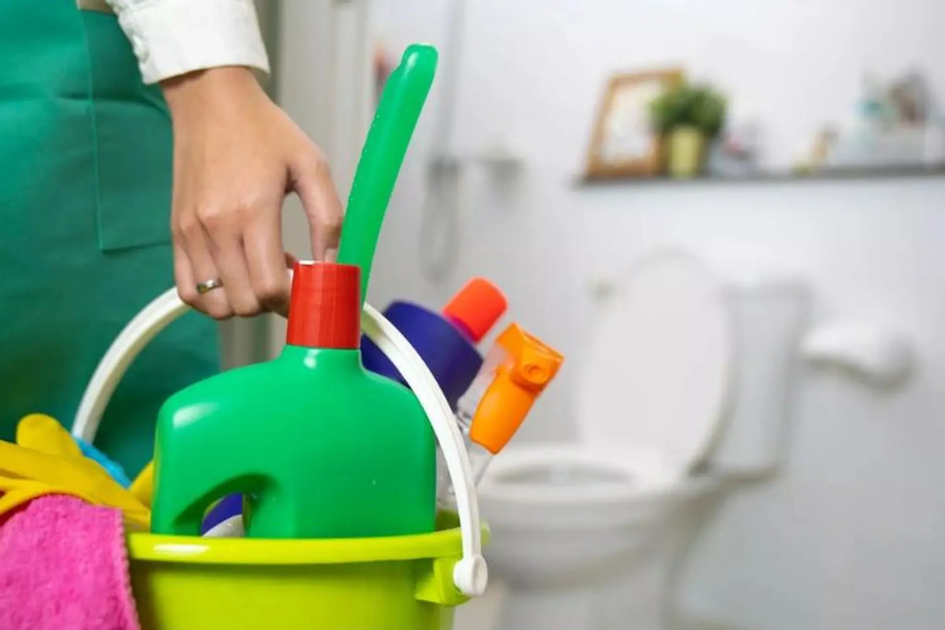 TOP 11 dụng cụ thông bồn cầu hiệu quả giúp bạn giải quyết nhanh tình trạng tắc nghẽn