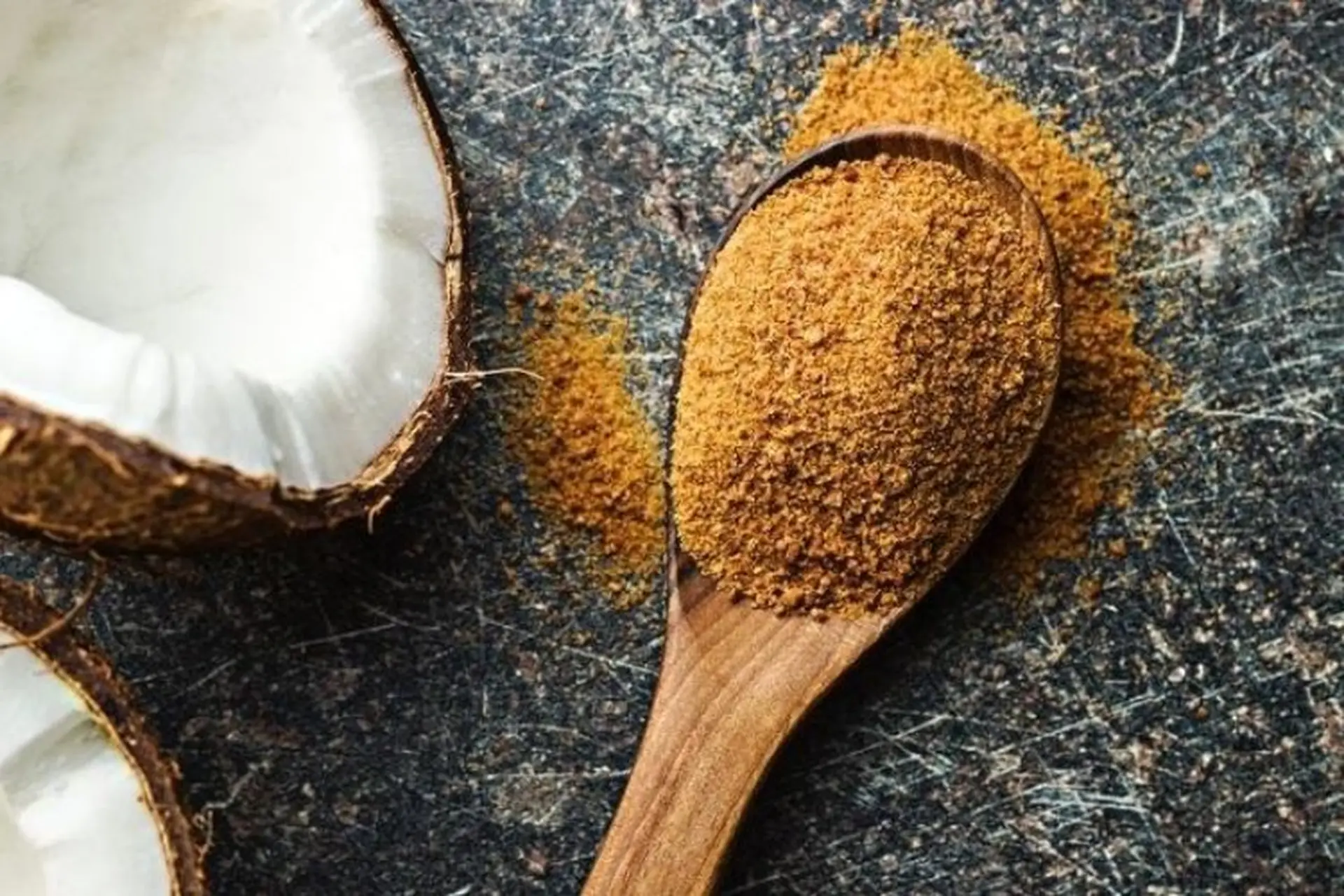 Đường dừa là đường gì? Đặc điểm của đường dừa là gì? Có tốt cho sức khỏe không?