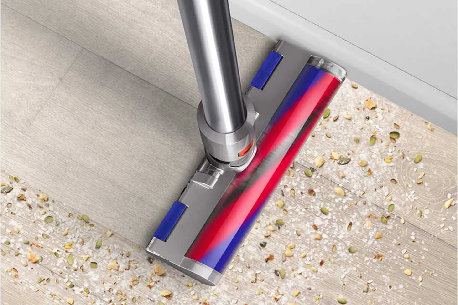 Đánh giá máy hút bụi Dyson V12: Nhỏ gọn, mạnh mẽ nhưng có “đáng đồng tiền”?