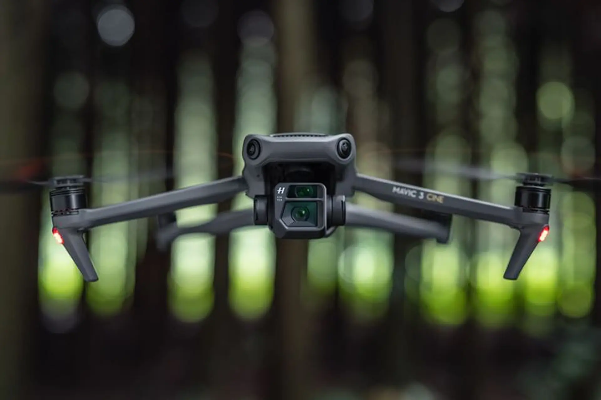 Flyaway trên flycam là hiện tượng gì? Làm thế nào để ngăn chặn flyaway trên flycam?