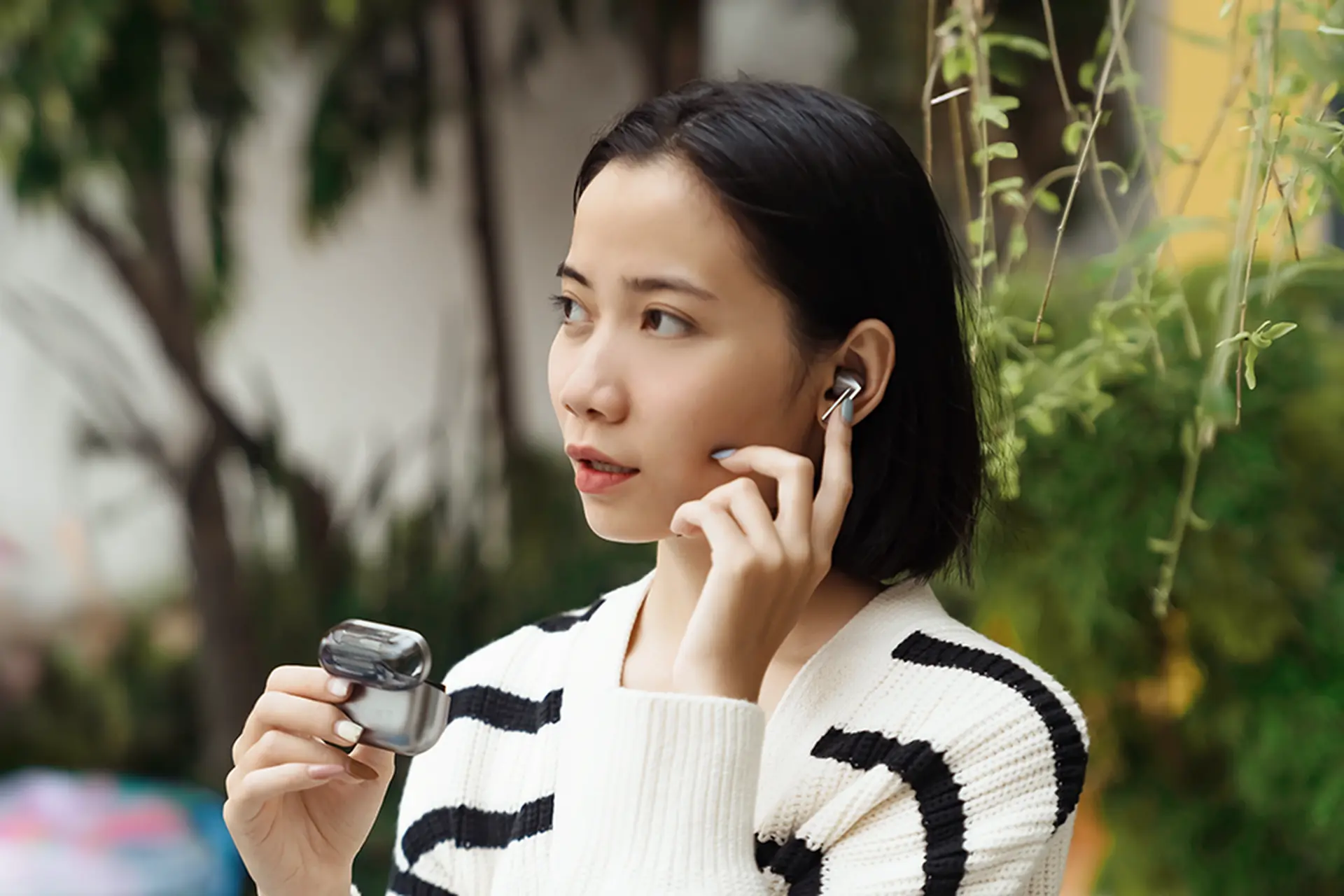 Samsung Galaxy Buds3 Pro: Khi thiết kế “kiếm ánh sáng” kết hợp với chống ồn AI rất xịn sò