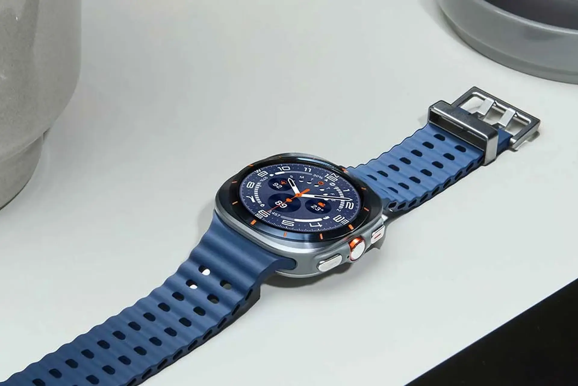 Galaxy Watch Ultra 2 lộ pin tăng 35%, nâng cấp đáng giá của thế hệ mới