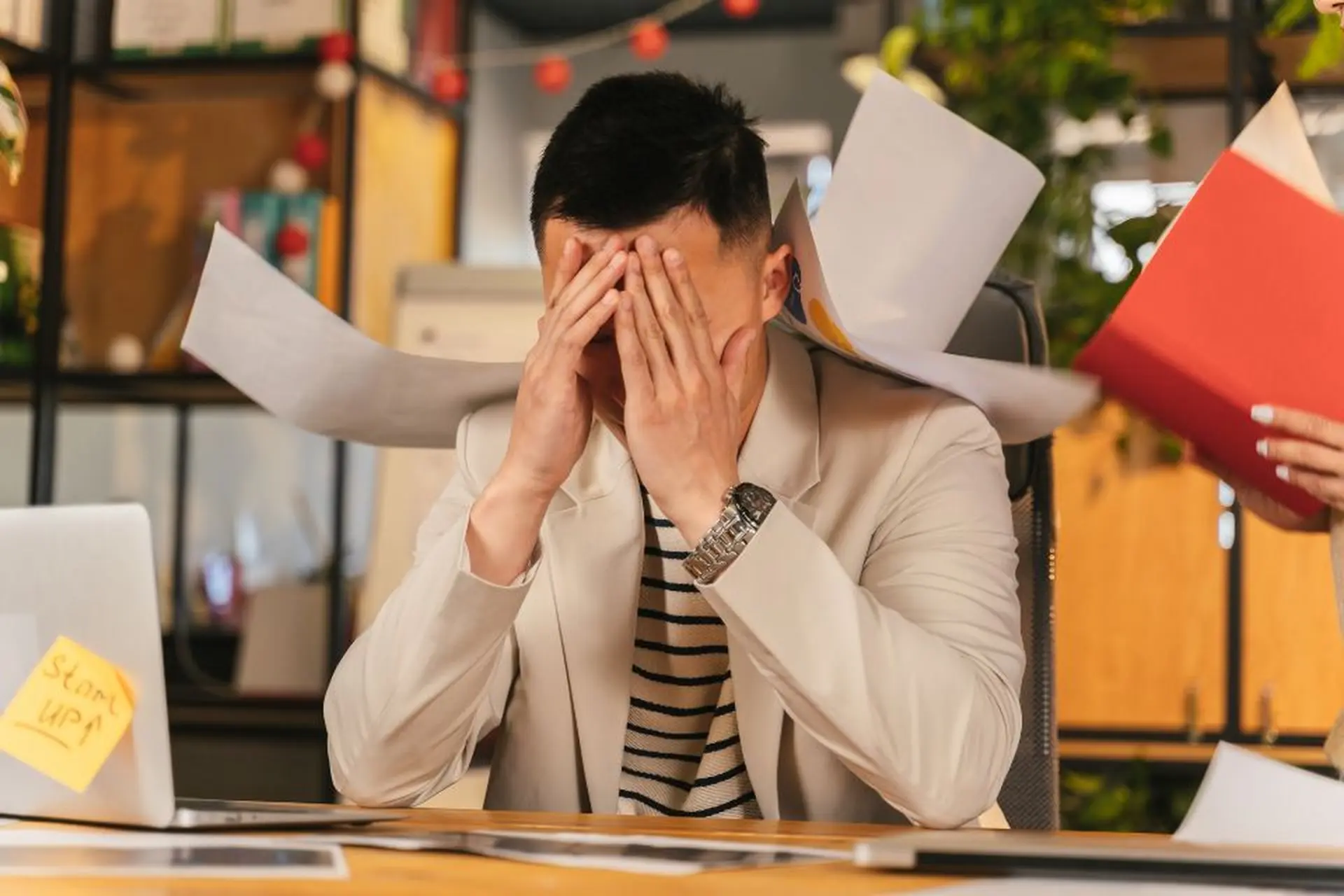 Trì hoãn là gì? Nguyên nhân, hậu quả cung như cách khắc phục thói quen trì hoãn