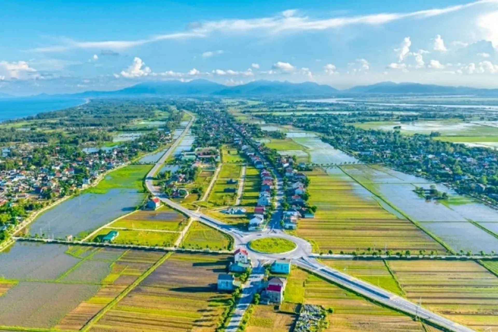 Hà Tĩnh sáp nhập với tỉnh nào? Câu trả lời chính thức từ Nghị quyết Trung ương 2025