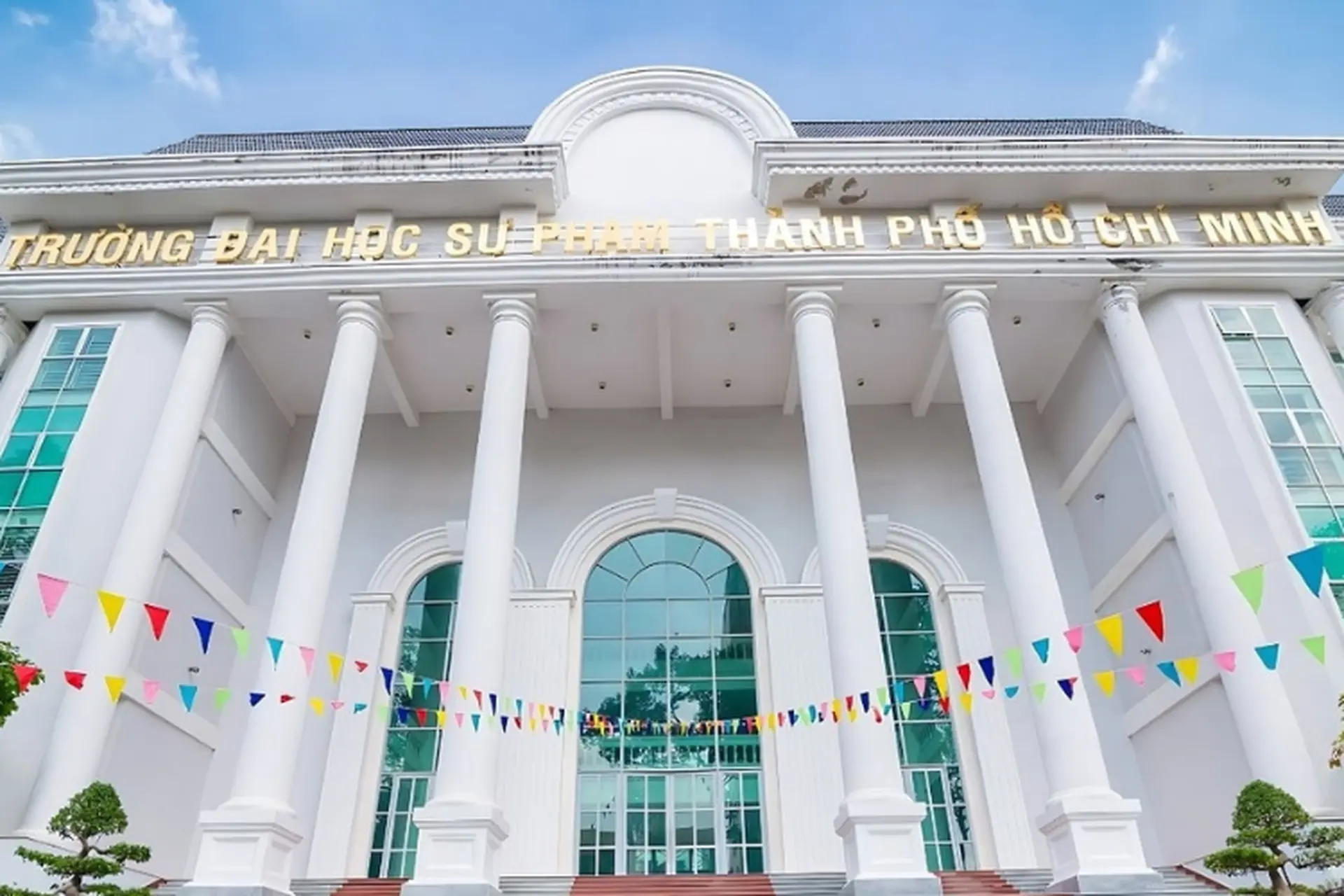 HCMUE là trường gì? Khám phá Đại học Sư phạm TP.HCM và các ngành đào tạo nổi bật