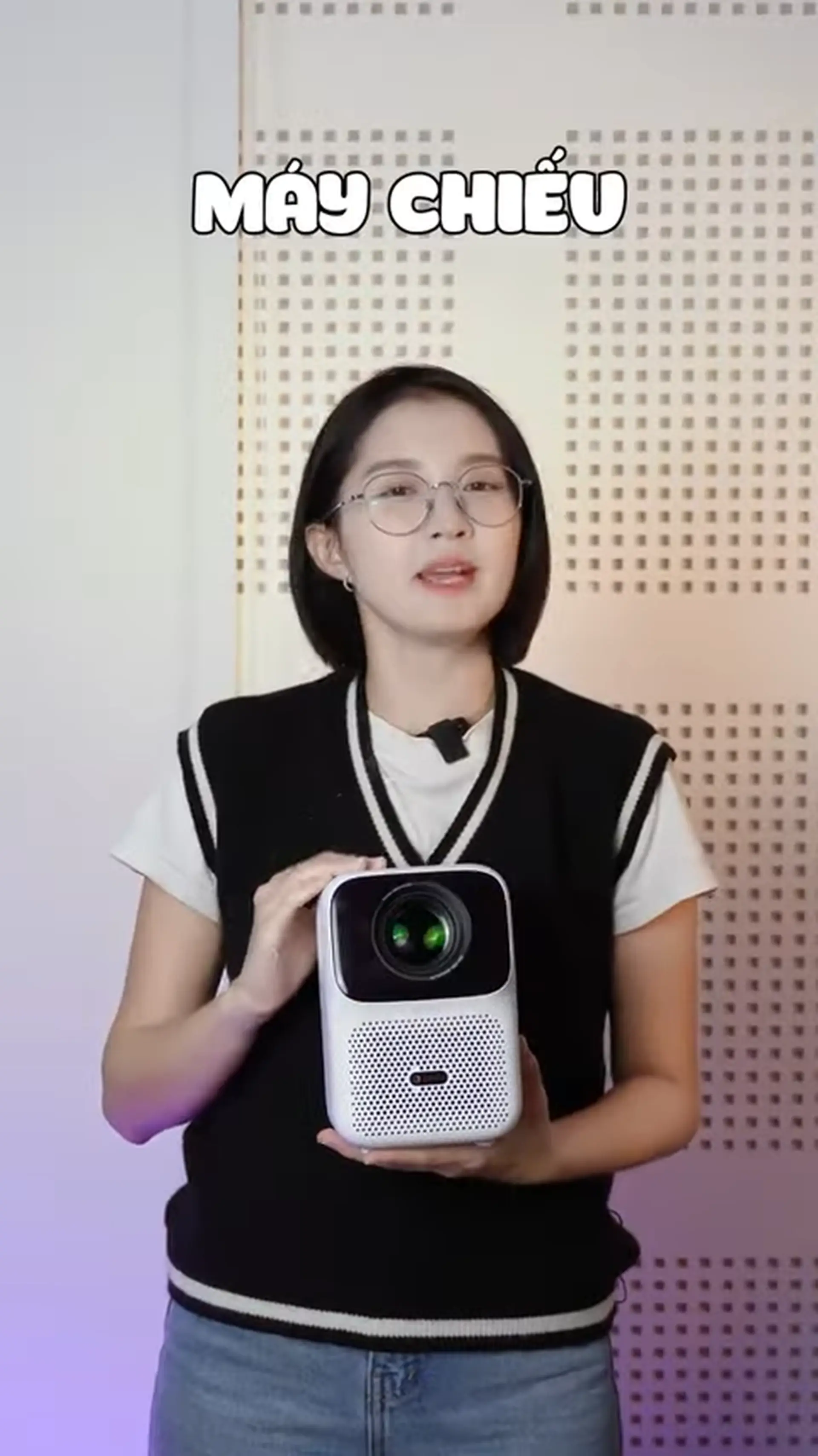 Phòng xem phim mới của công ty