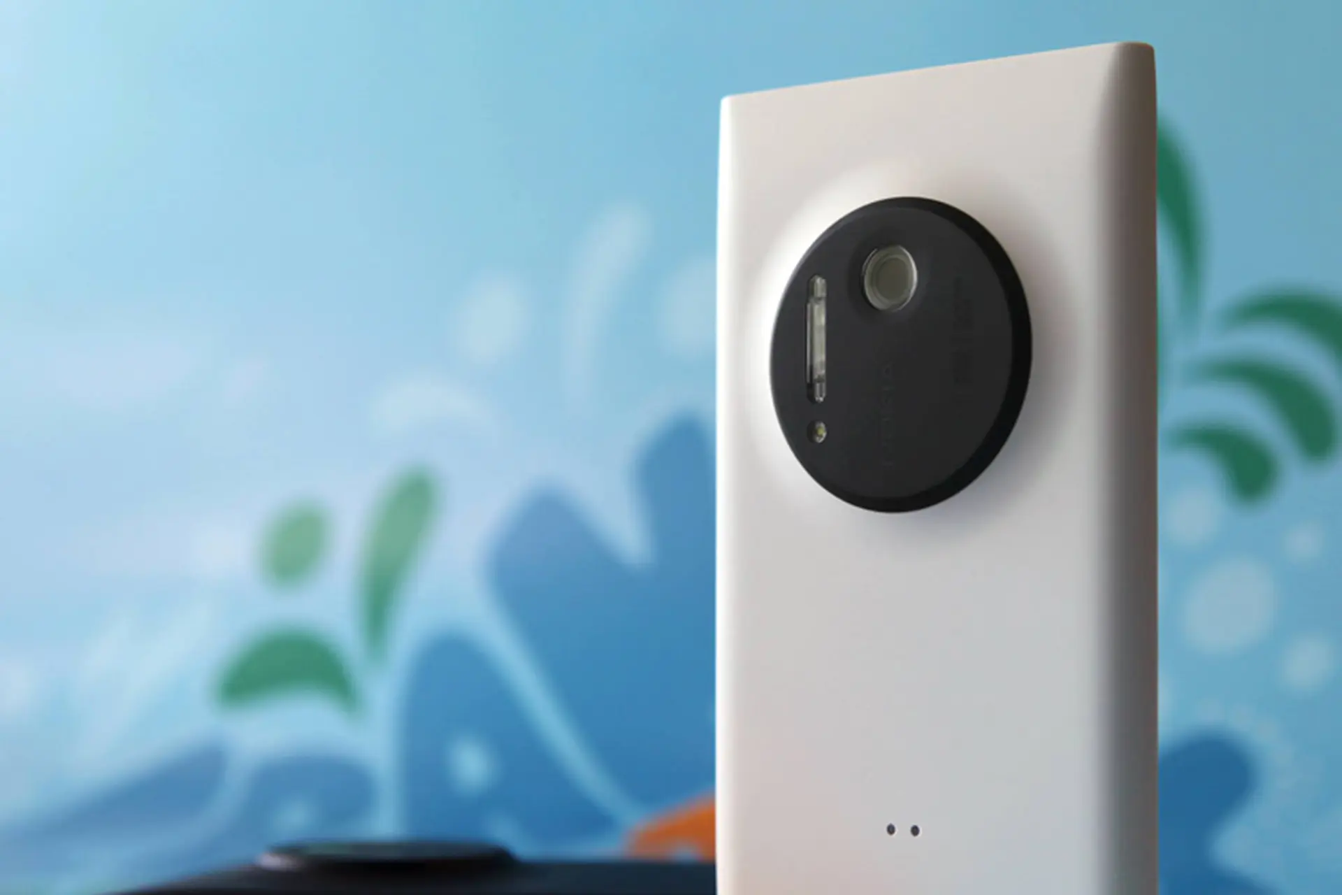 Tin công nghệ 5/9: Huawei ra mắt điện thoại gập ba Mate XT; Lumia 1020 sẽ được hồi sinh