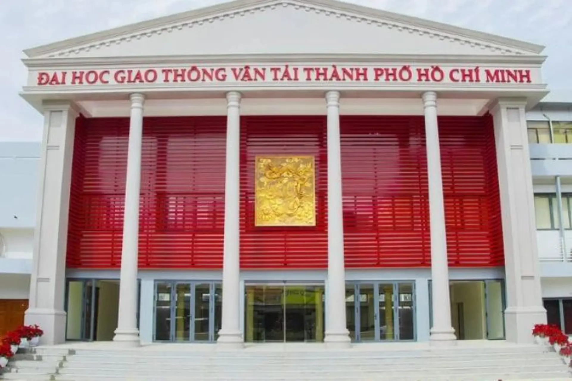 Thông tin học phí UTH 2025 và các chính sách hỗ trợ sinh viên của Trường Đại học Giao thông vận tải TP.HCM