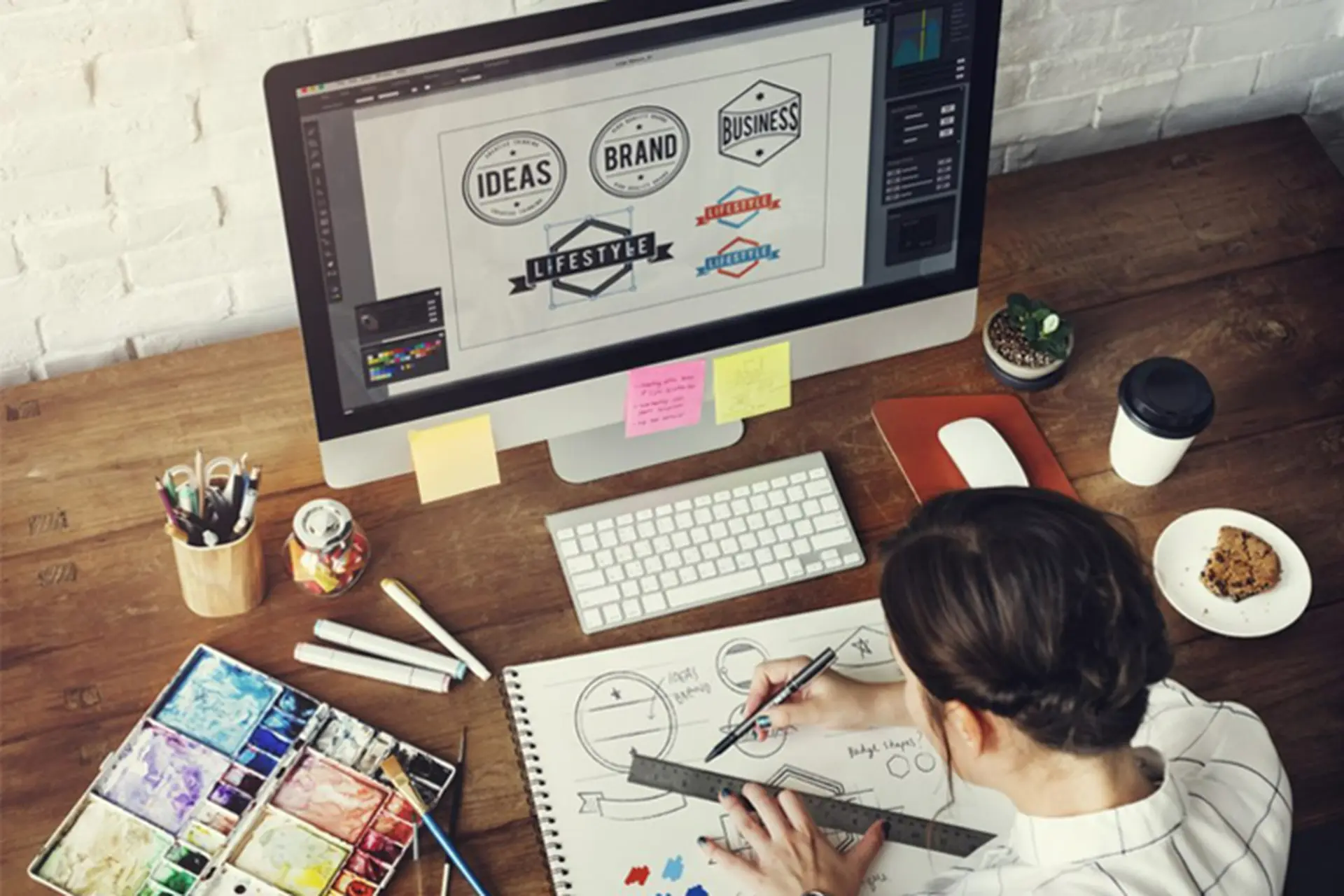 Người học thiết kế đồ họa cần những gì? Bí quyết chinh phục ngành học mà tân sinh viên nên biết