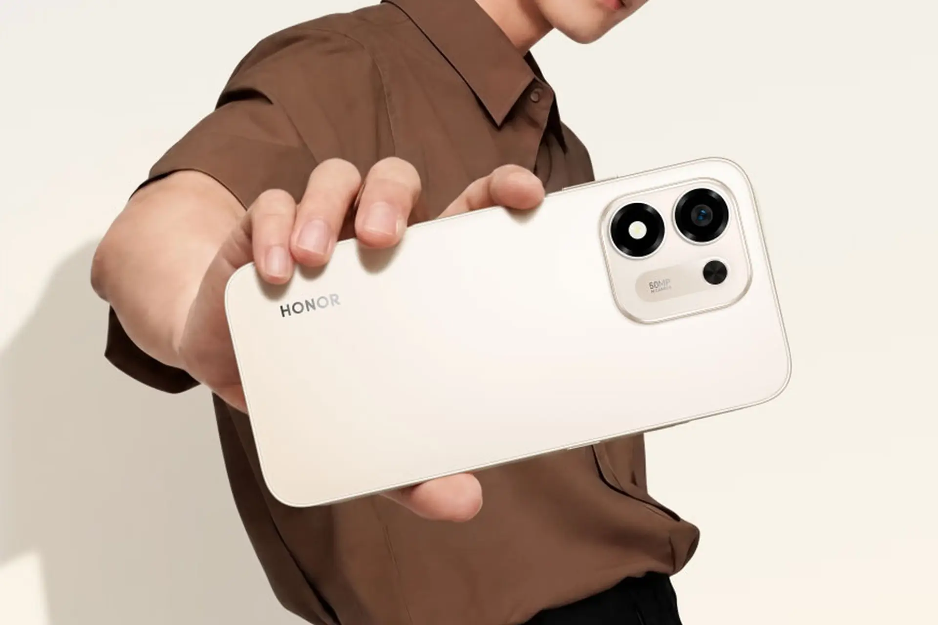 HONOR Play 11 ra mắt: Pin “khủng” 8.300 mAh, chịu rơi từ độ cao 2,5 m
