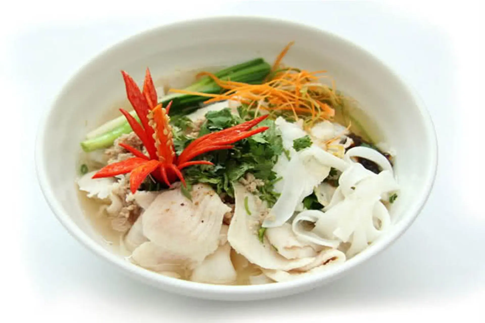 Hướng dẫn bạn cách nấu hủ tiếu cá lóc thơm ngon, đậm đà tại nhà trong một nốt nhạc