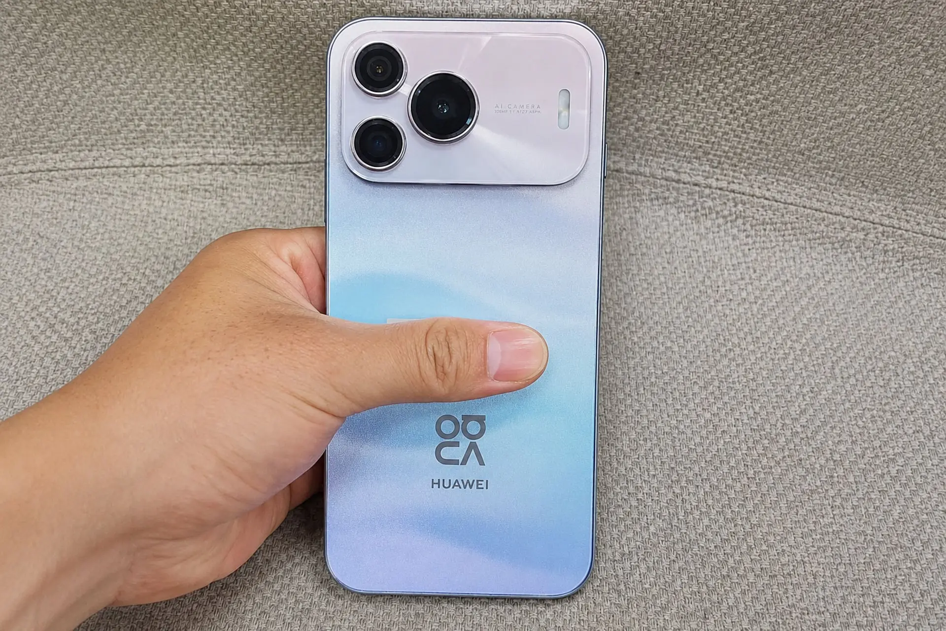 HUAWEI nova 16 SE lộ ảnh thực tế, pin vượt xa nova 16z