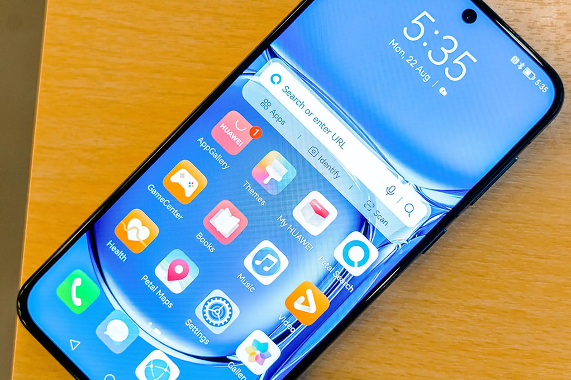 Đánh giá Huawei P50: Một flagship nhỏ gọn với camera ấn tượng và màn hình đẹp mắt