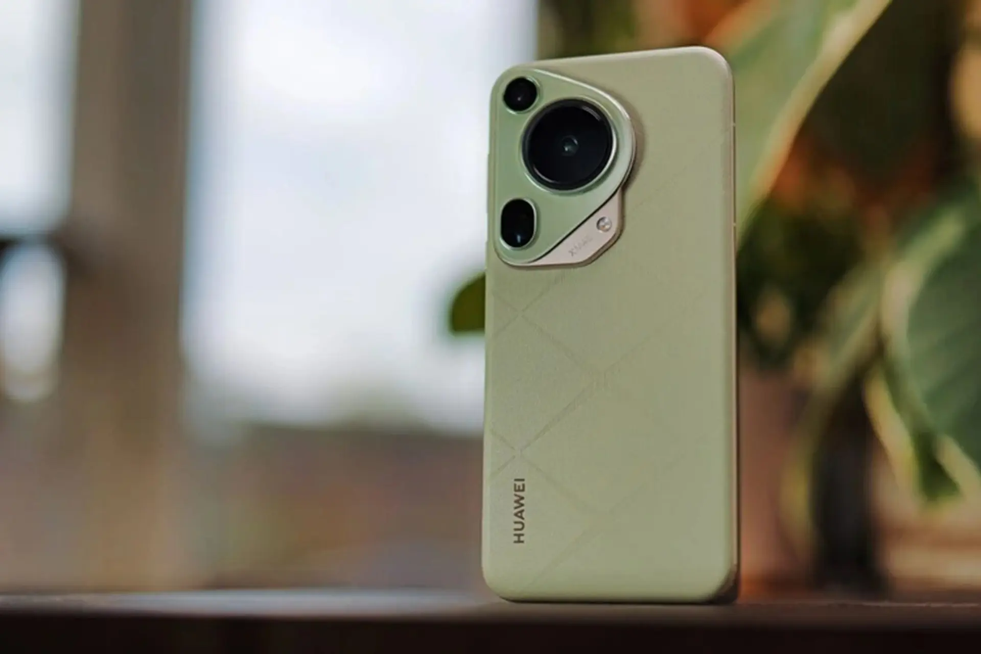 Huawei Pura 70 Ultra nhận tính năng AI Image Expansion trong bản cập nhật mới nhất