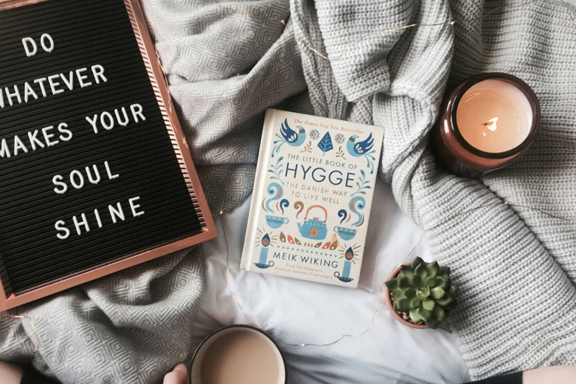 Hygge là gì? Giải mã bí quyết sống ấm áp và hạnh phúc kiểu Đan Mạch bạn nên biết
