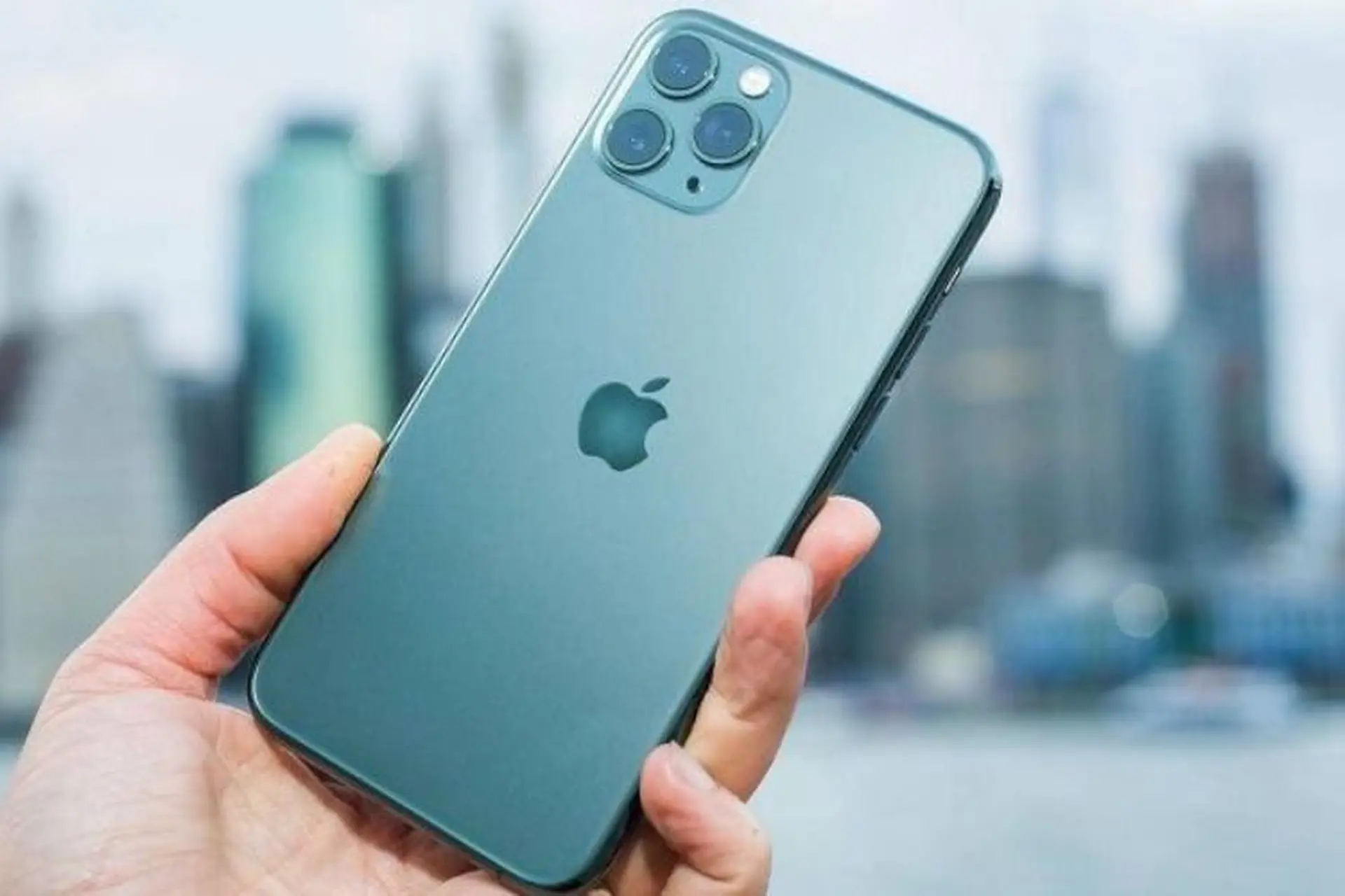 iPhone 16 Pro Max chụp ảnh bị mờ vì những lý do gì? Xem ngay cách khắc phục!