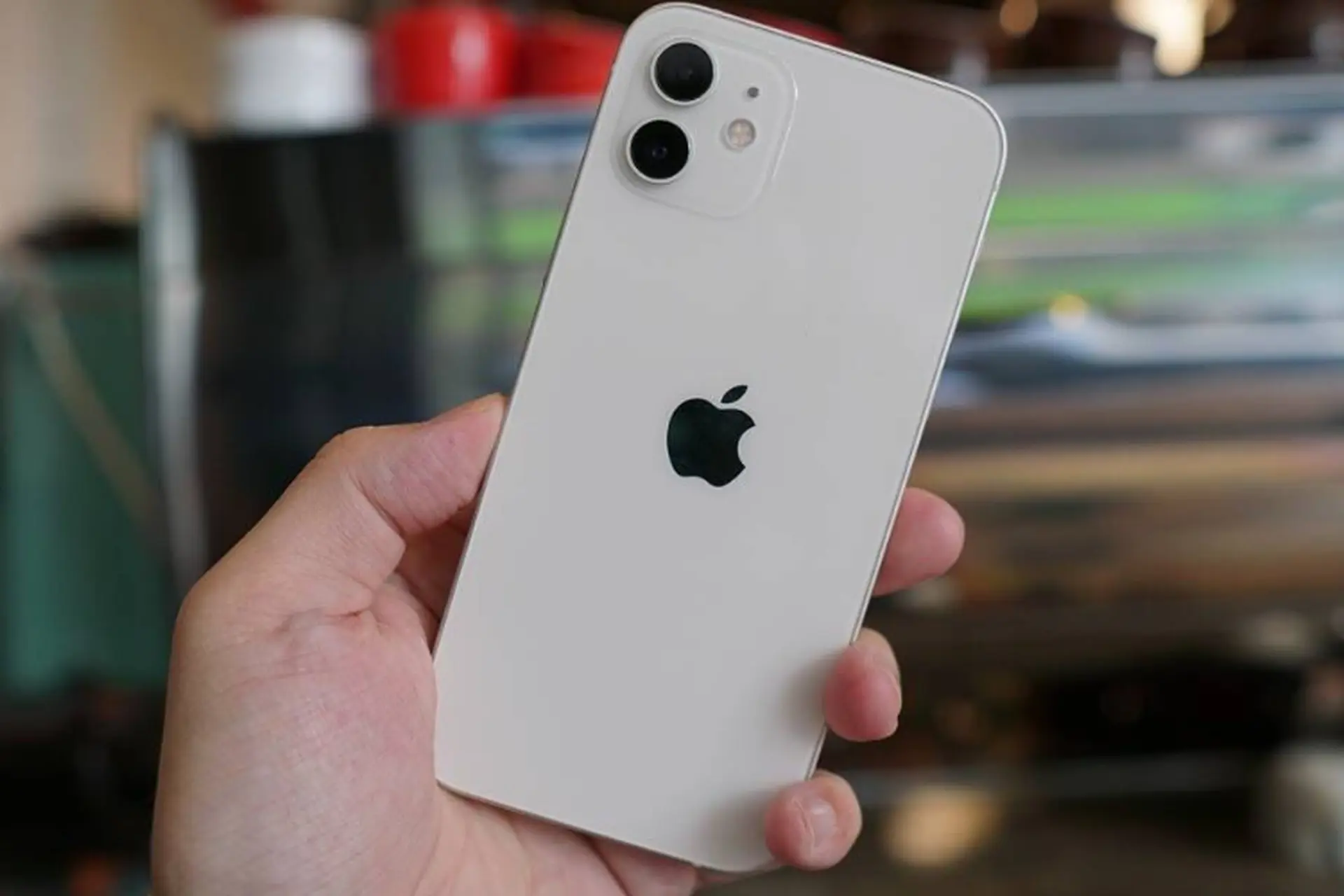 iPhone 12 cũ chơi game tốt không? Đánh giá chi tiết khả năng chiến game sau nhiều năm