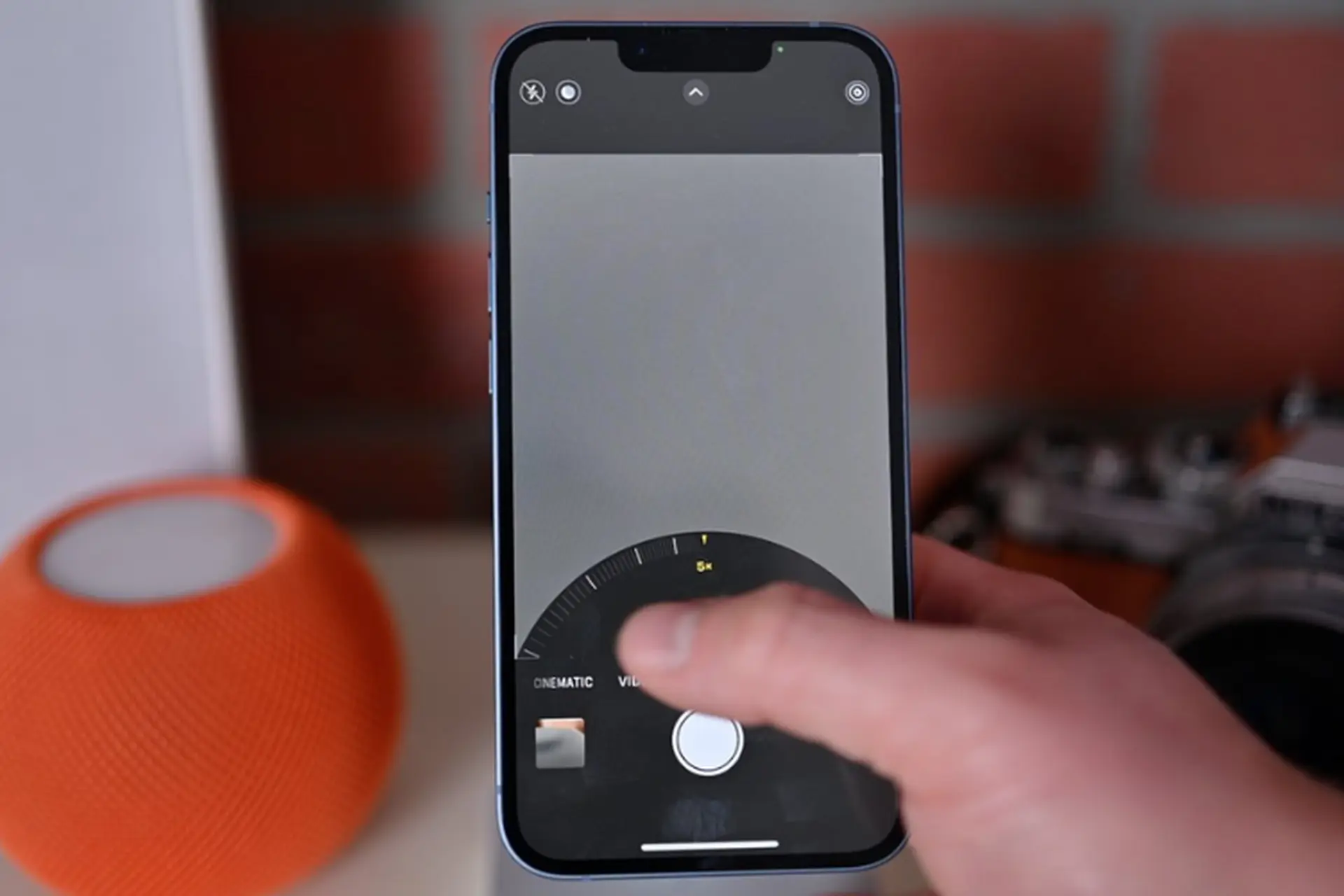 iPhone 14 không lấy nét gần được: Nguyên nhân và cách khắc phục hiệu quả tại nhà