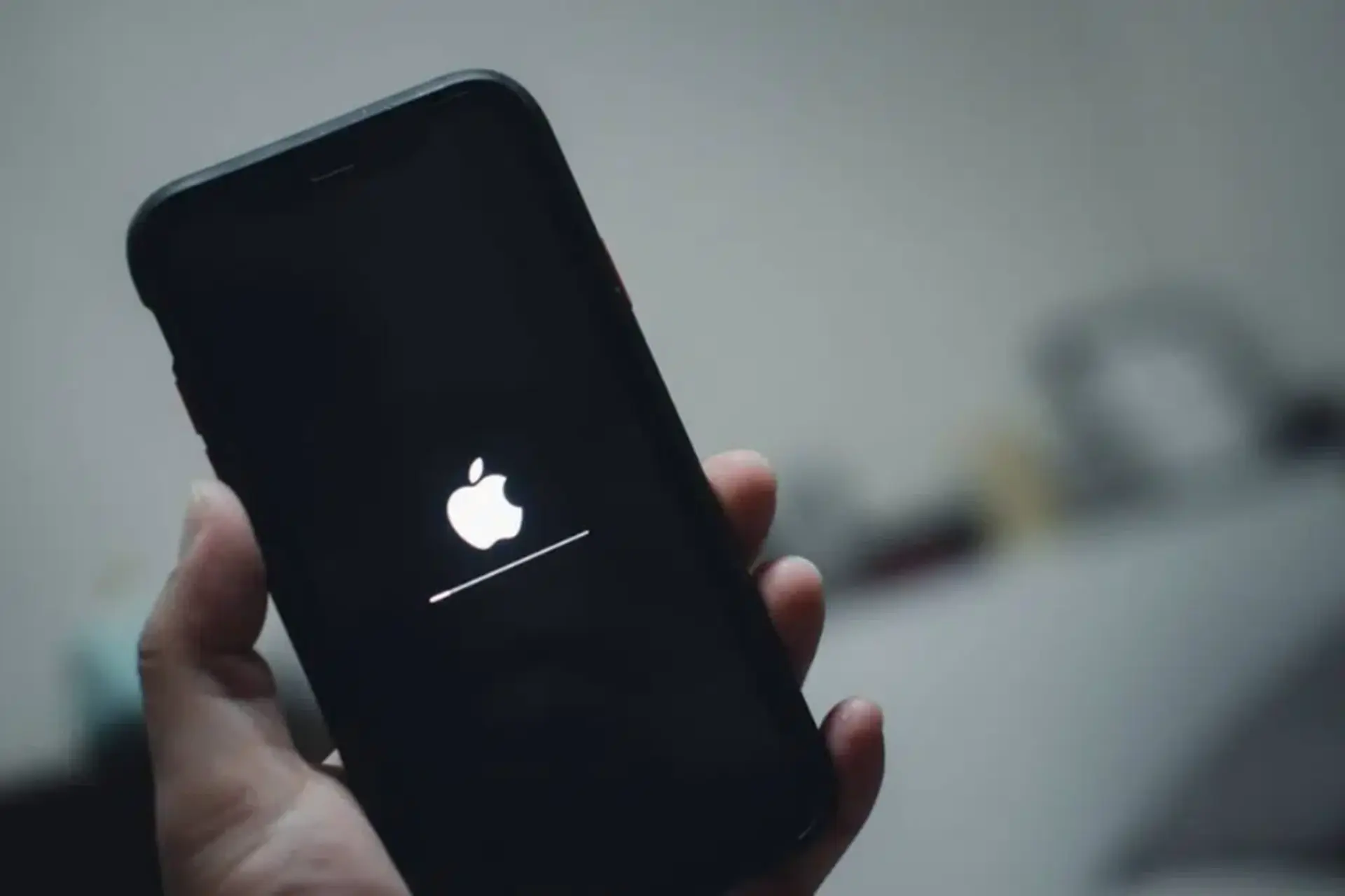 Hướng dẫn cách khắc phục lỗi iPhone tự khởi động lại nhanh chóng và hiệu quả