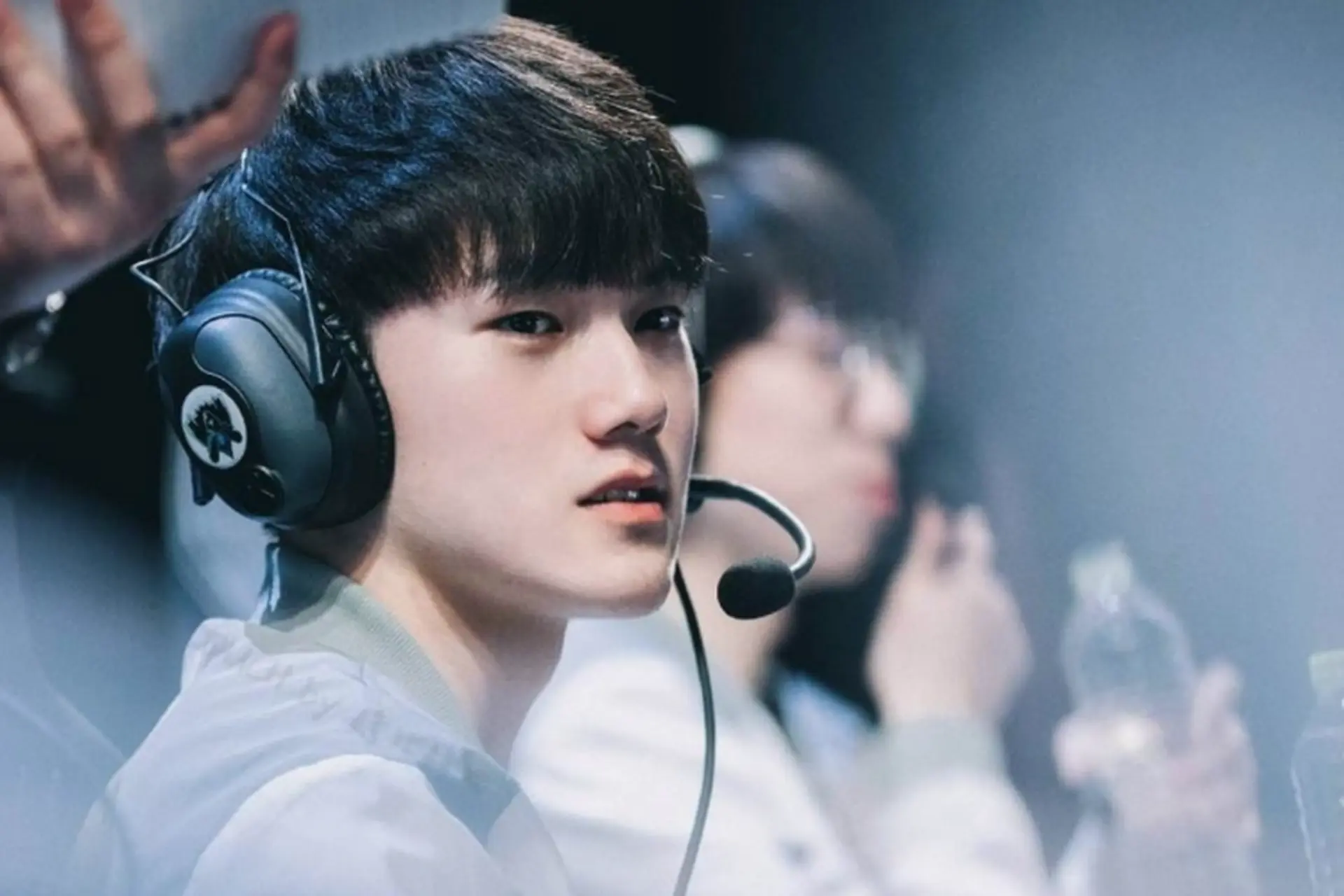 JackeyLove LOL: Xạ thủ hàng đầu với phong cách thi đấu bùng nổ và bản lĩnh