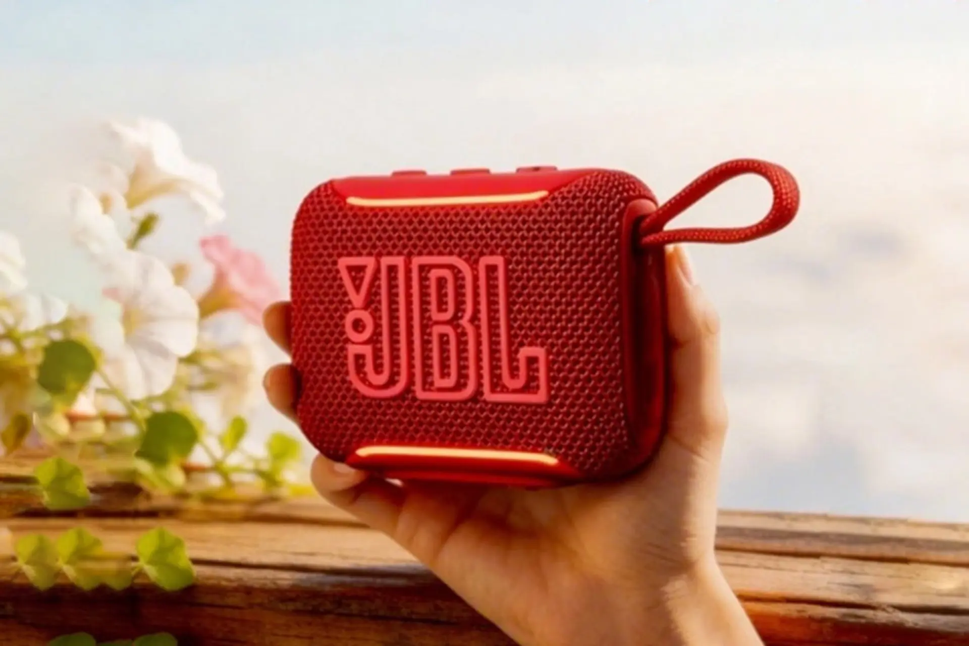 JBL GO 5 trình làng: Loa mini 230 gram có Bluetooth 6.0, hỗ trợ AURACAST, pin 8 giờ