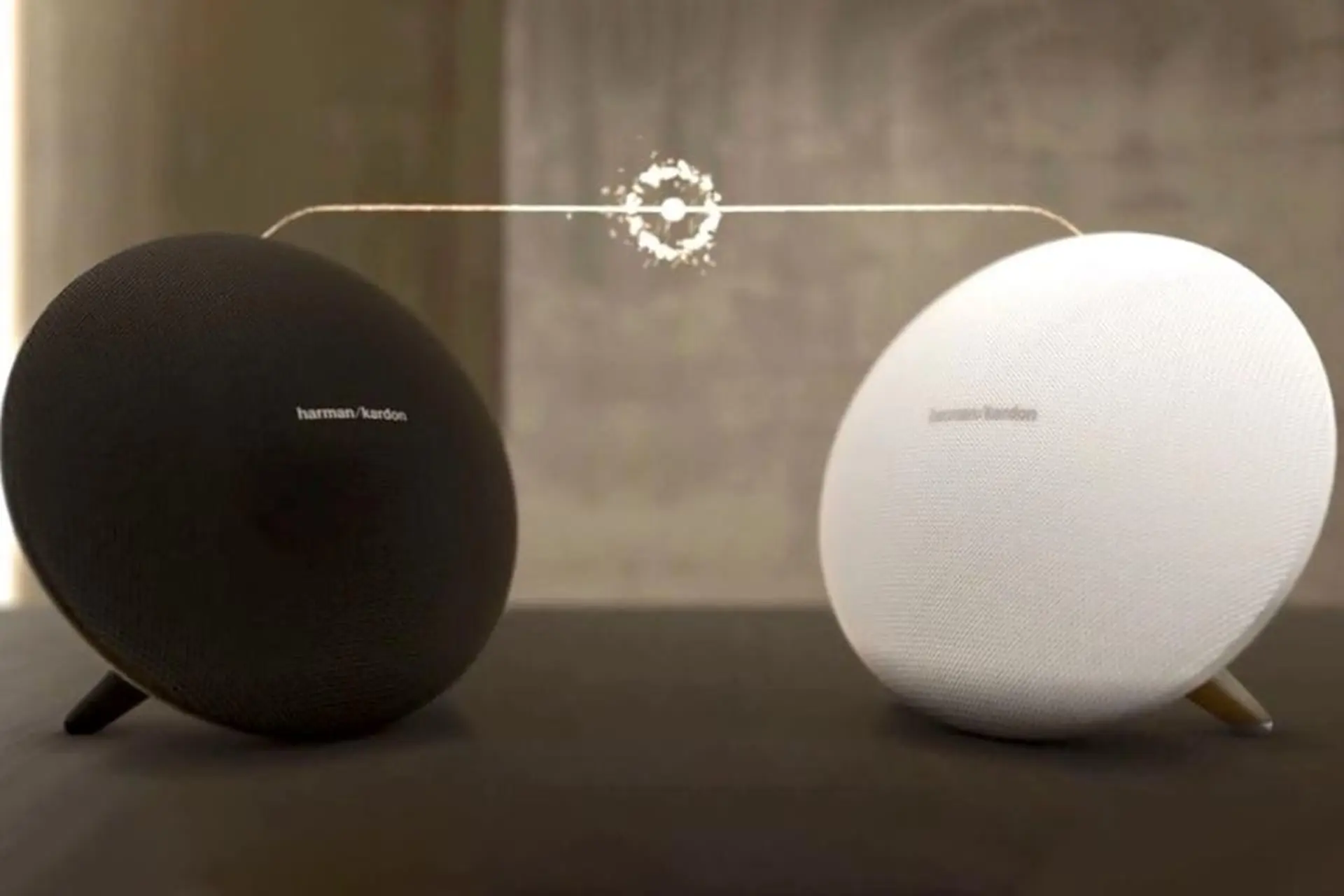 Bí quyết kết nối 2 loa Harman Kardon nhanh chóng, đơn giản để nâng tầm trải nghiệm âm nhạc