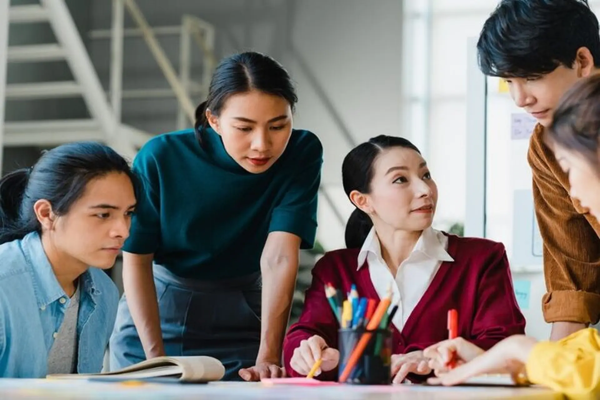 Thông tin "Khối D03 gồm những ngành nào? Trường nào xét tuyển năm 2025?" mà thí sinh nào cũng nên biết